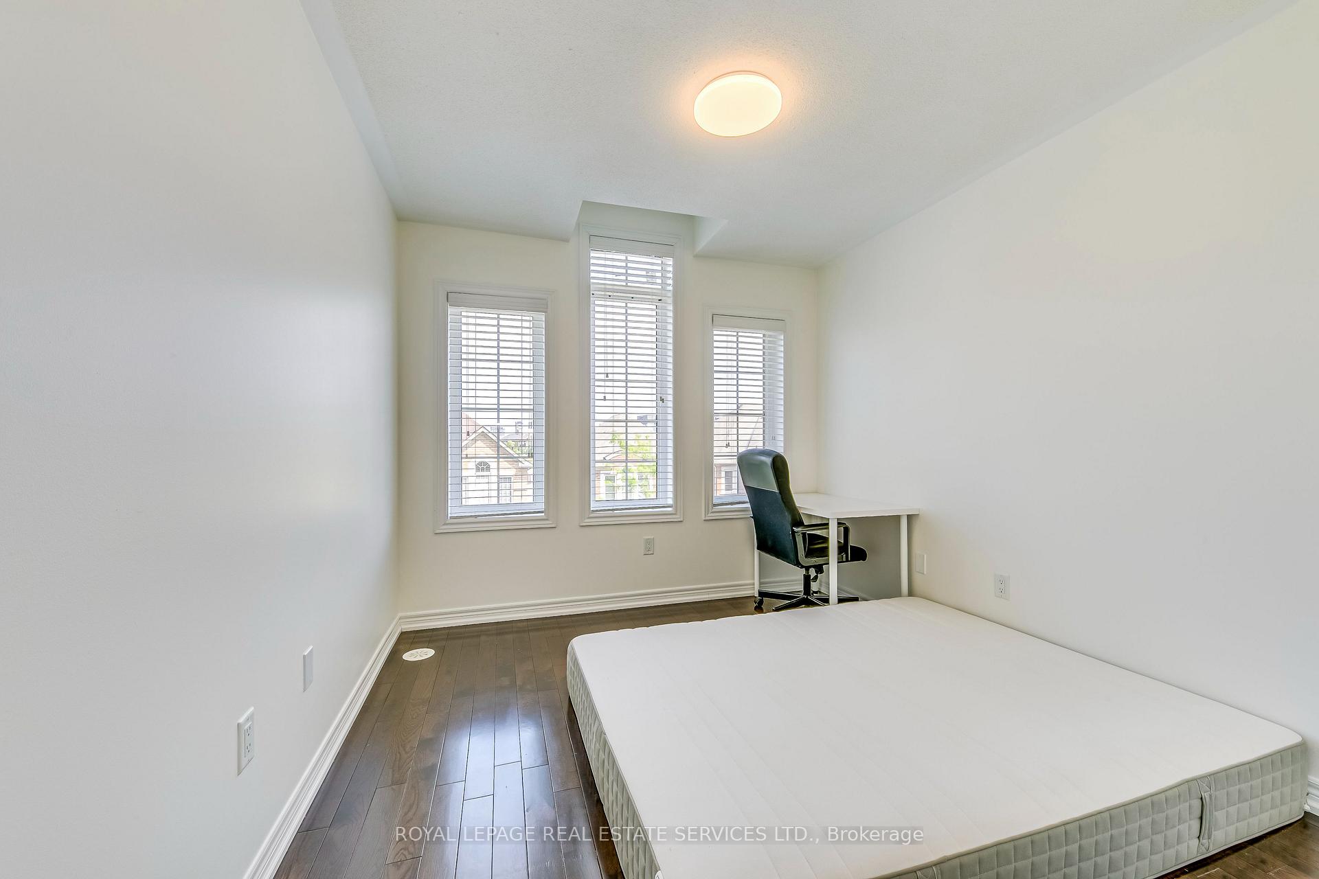 Photo 34 of 3072 Eberly Woods Drive, Oakville, Glenorchy — HOMEH