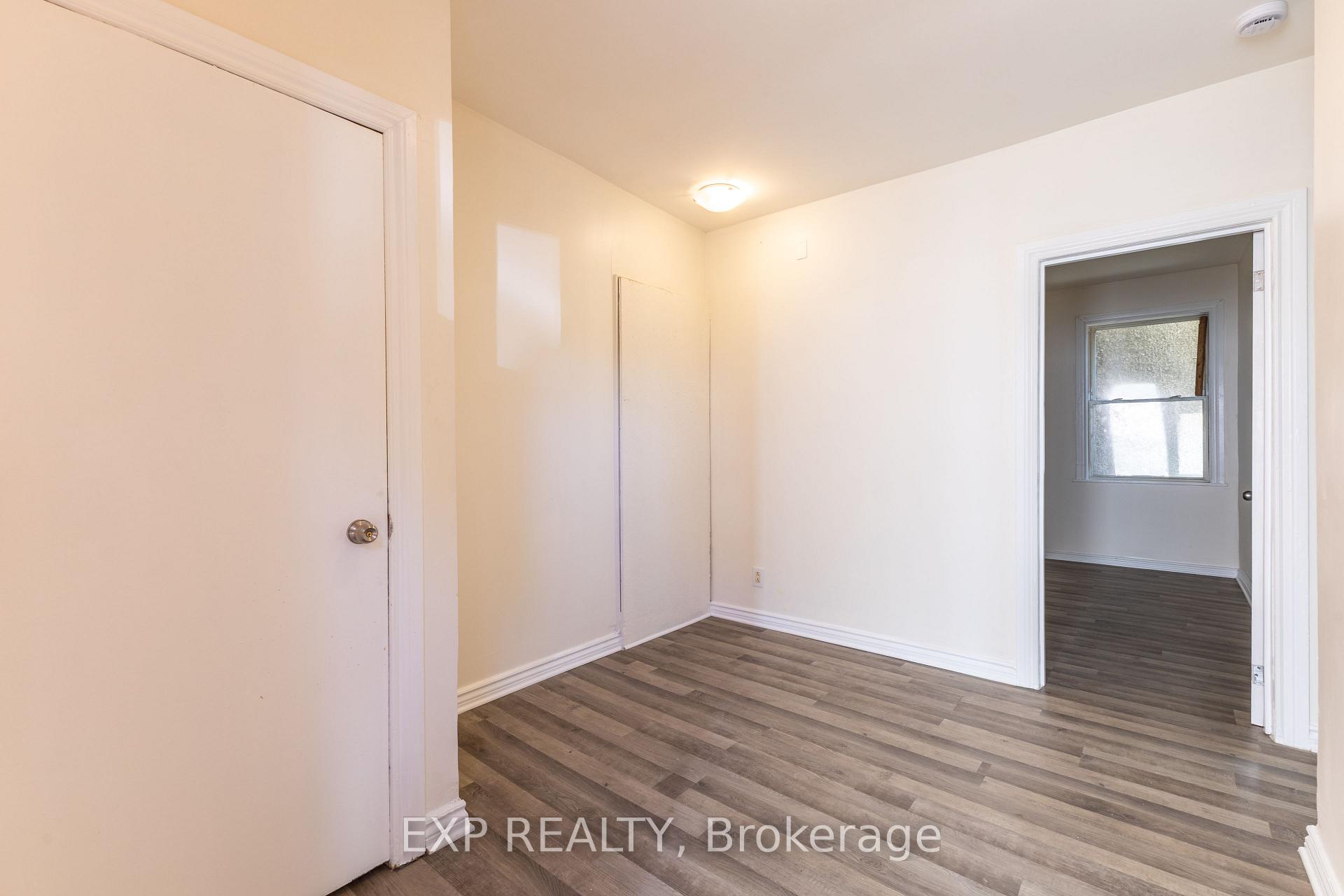 Photo 2 of Unit 4, 288 Montreal Road, Ottawa, Vanier — HOMEH