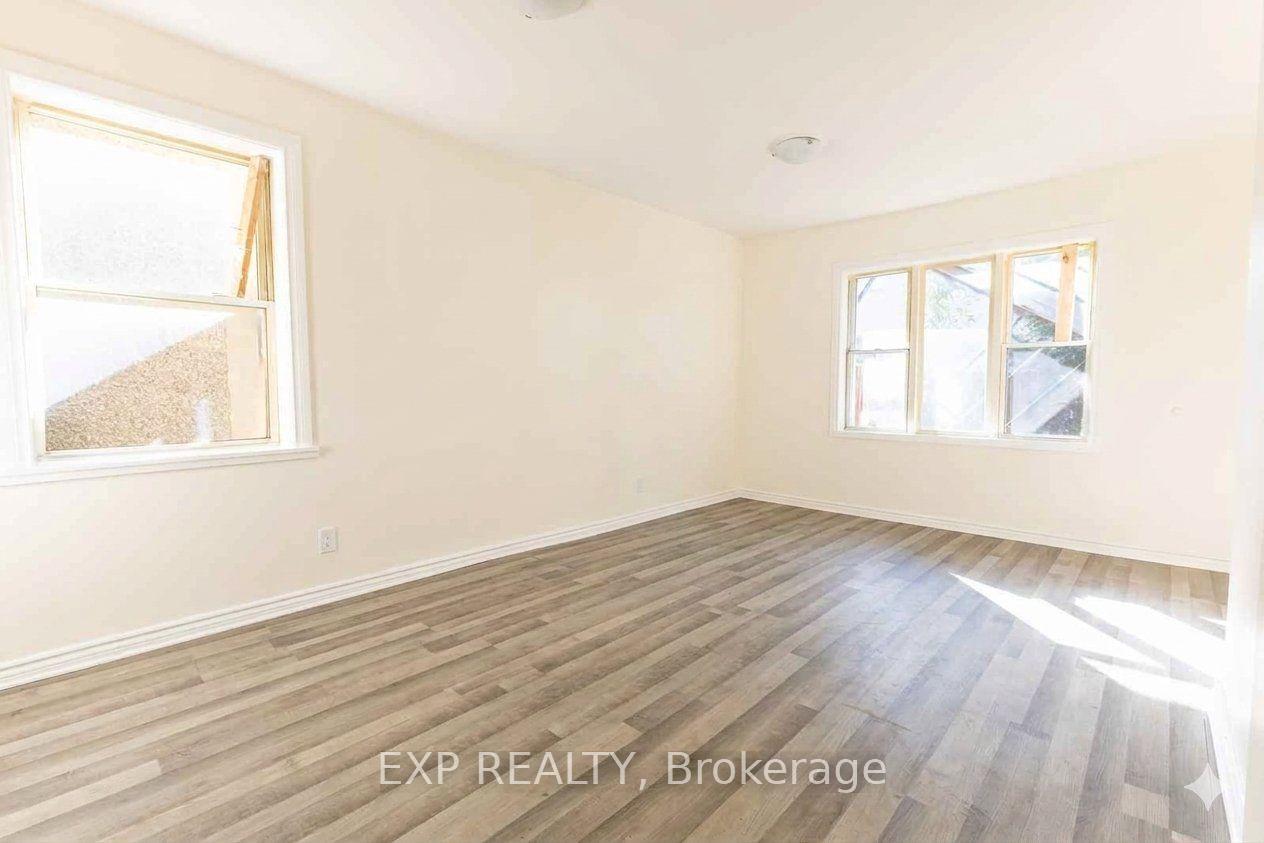 Photo 3 of Unit 4, 288 Montreal Road, Ottawa, Vanier — HOMEH