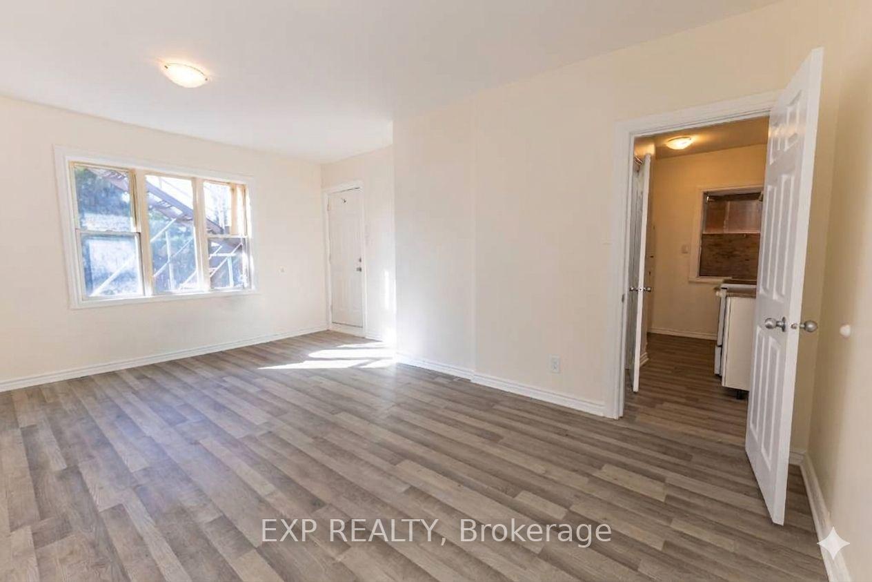 Photo 7 of Unit 4, 288 Montreal Road, Ottawa, Vanier — HOMEH