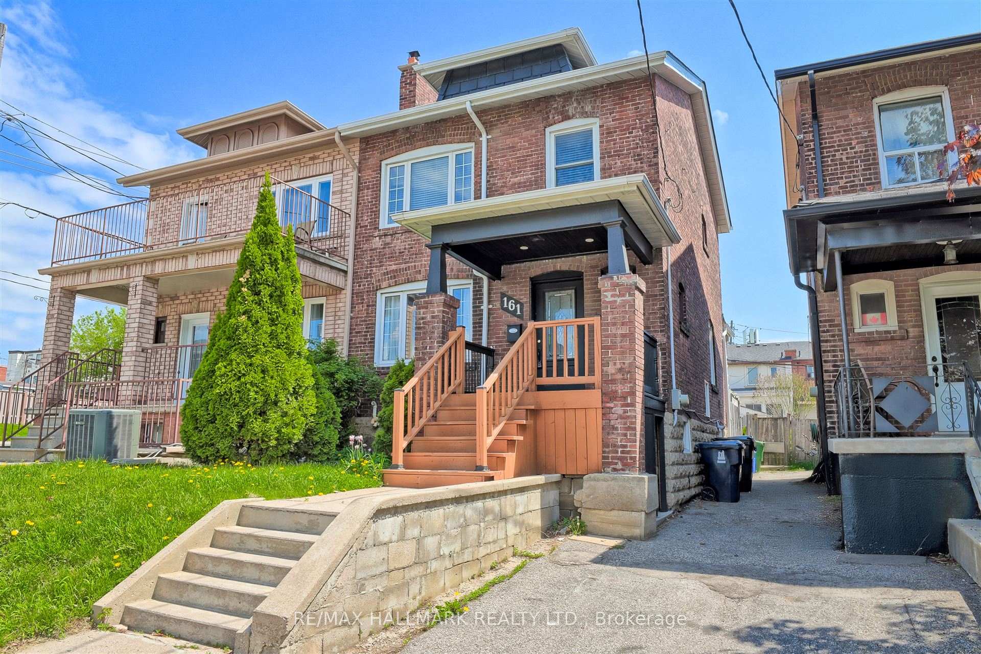 Photo of 161 Sellers Avenue