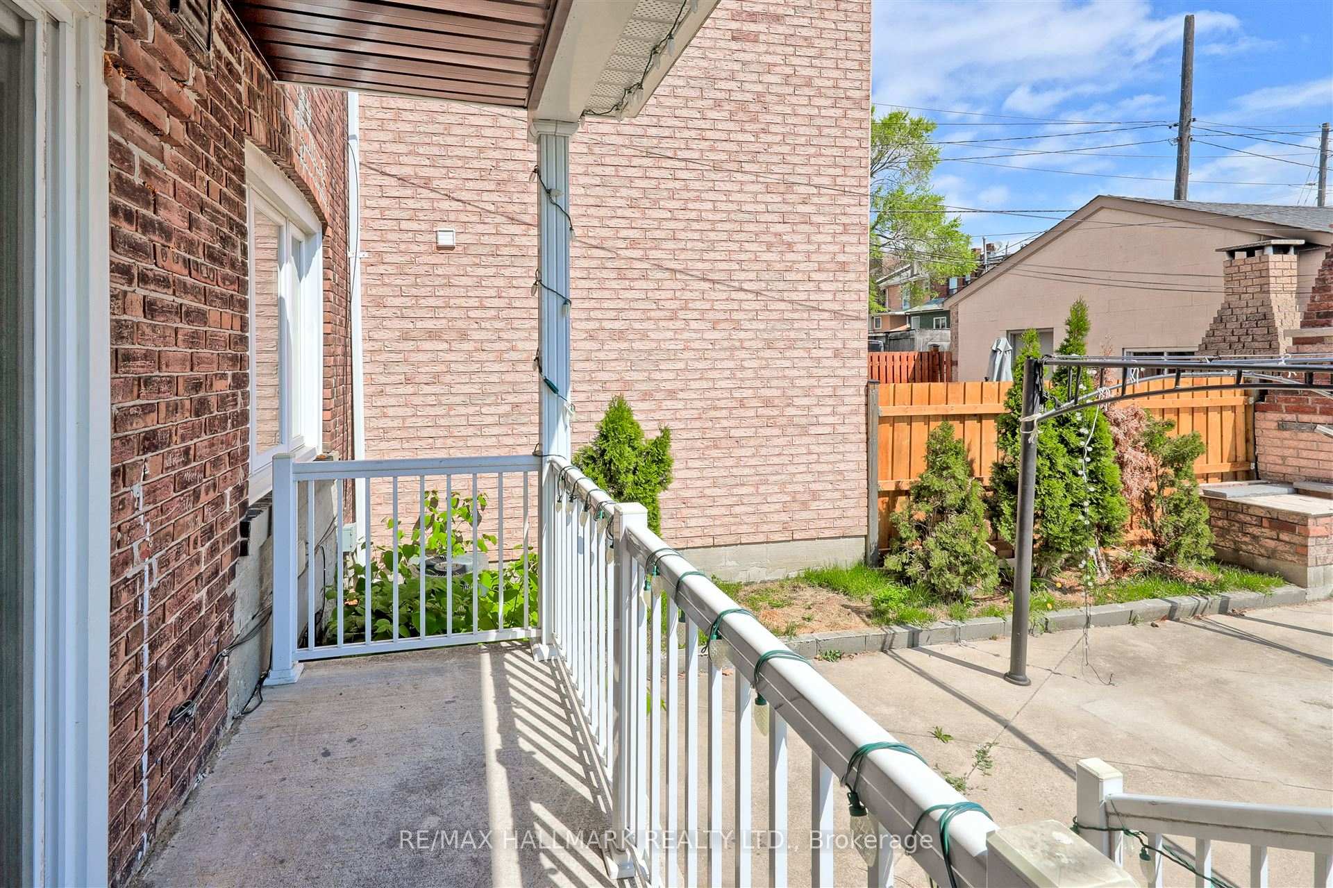 Photo 40 of 161 Sellers Avenue, Toronto, Caledonia-Fairbank — HOMEH
