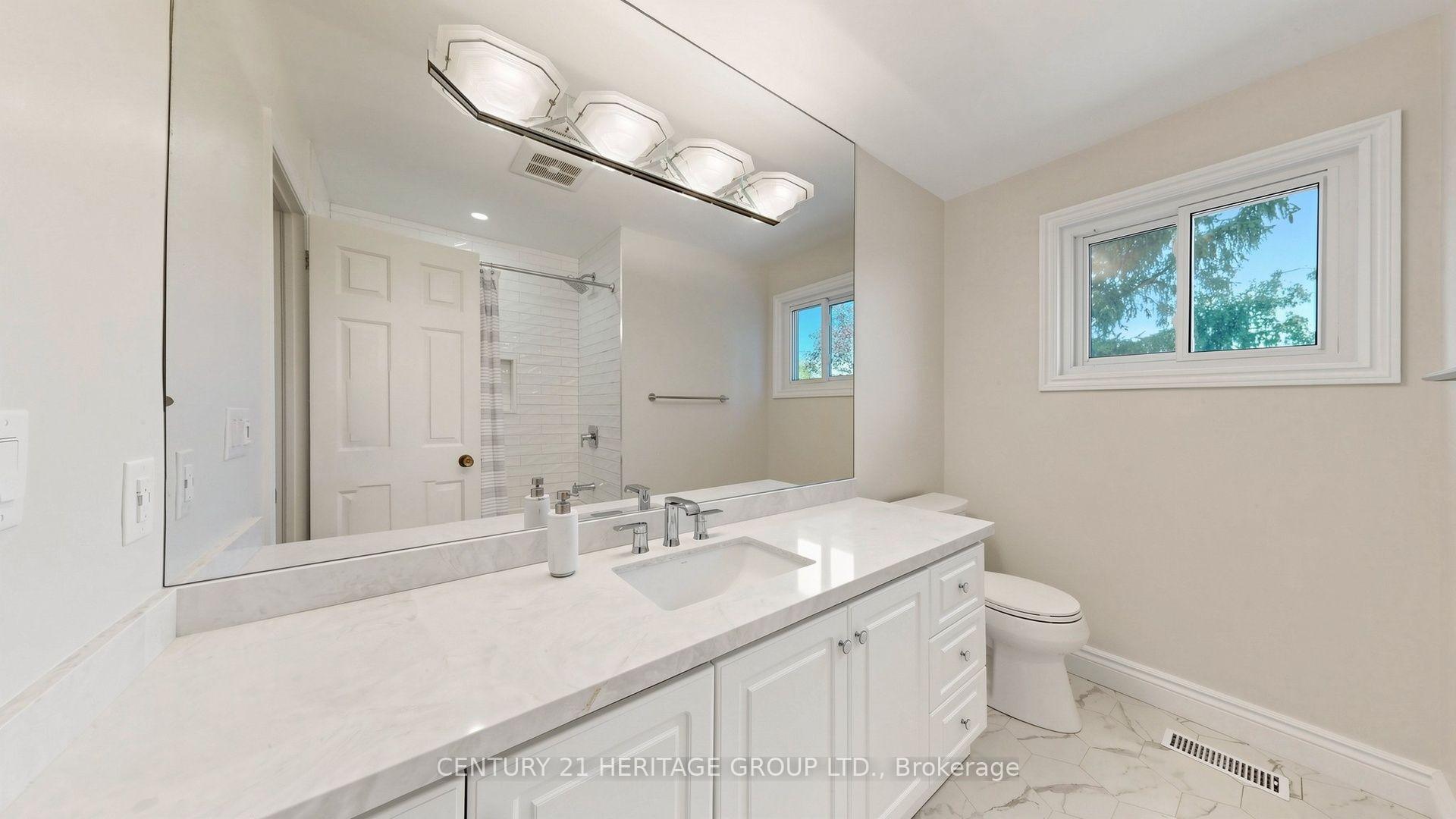 Photo 30 of 58 Julia Street, Markham, Thornhill — HOMEH