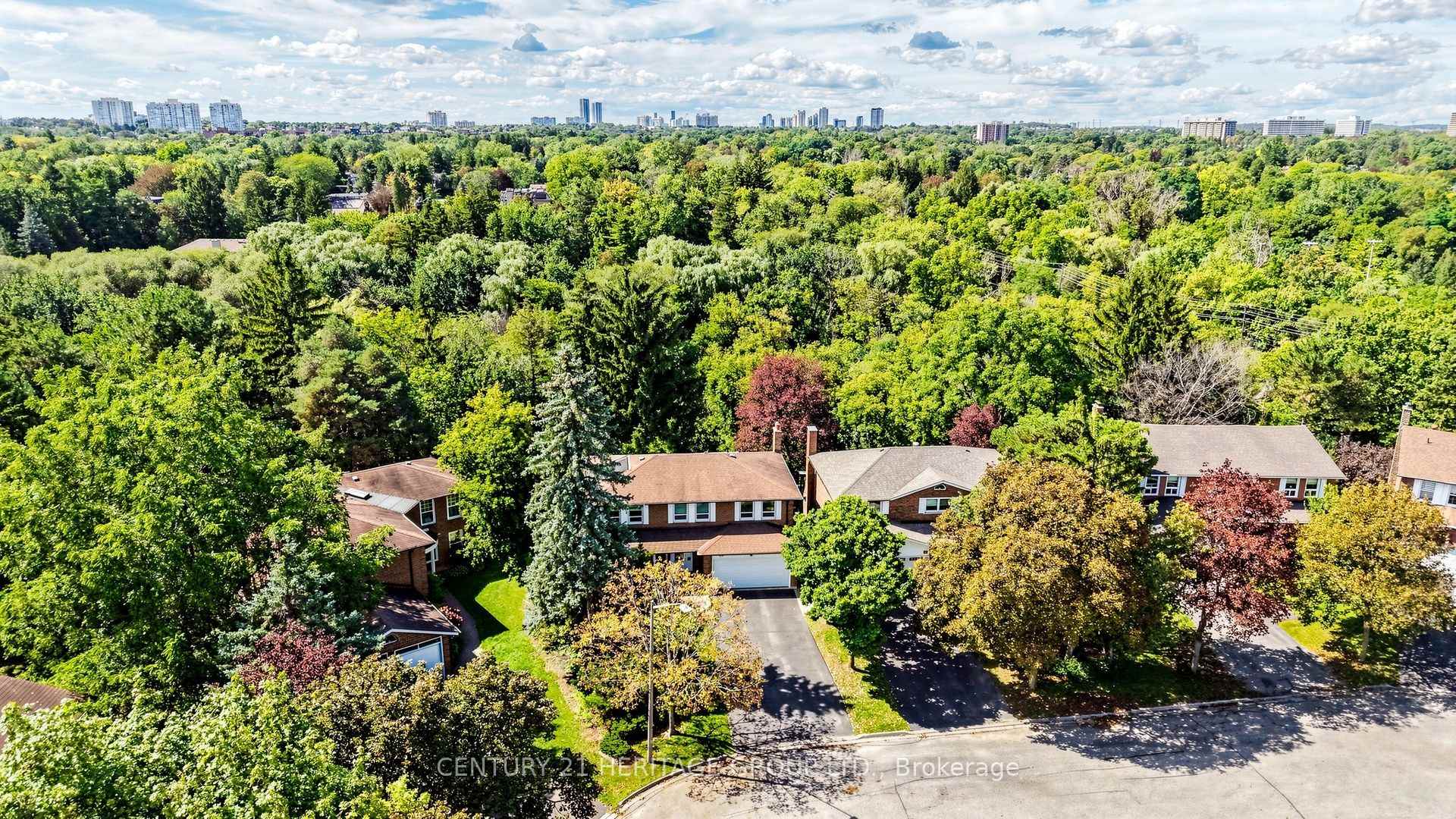 Photo 45 of 58 Julia Street, Markham, Thornhill — HOMEH