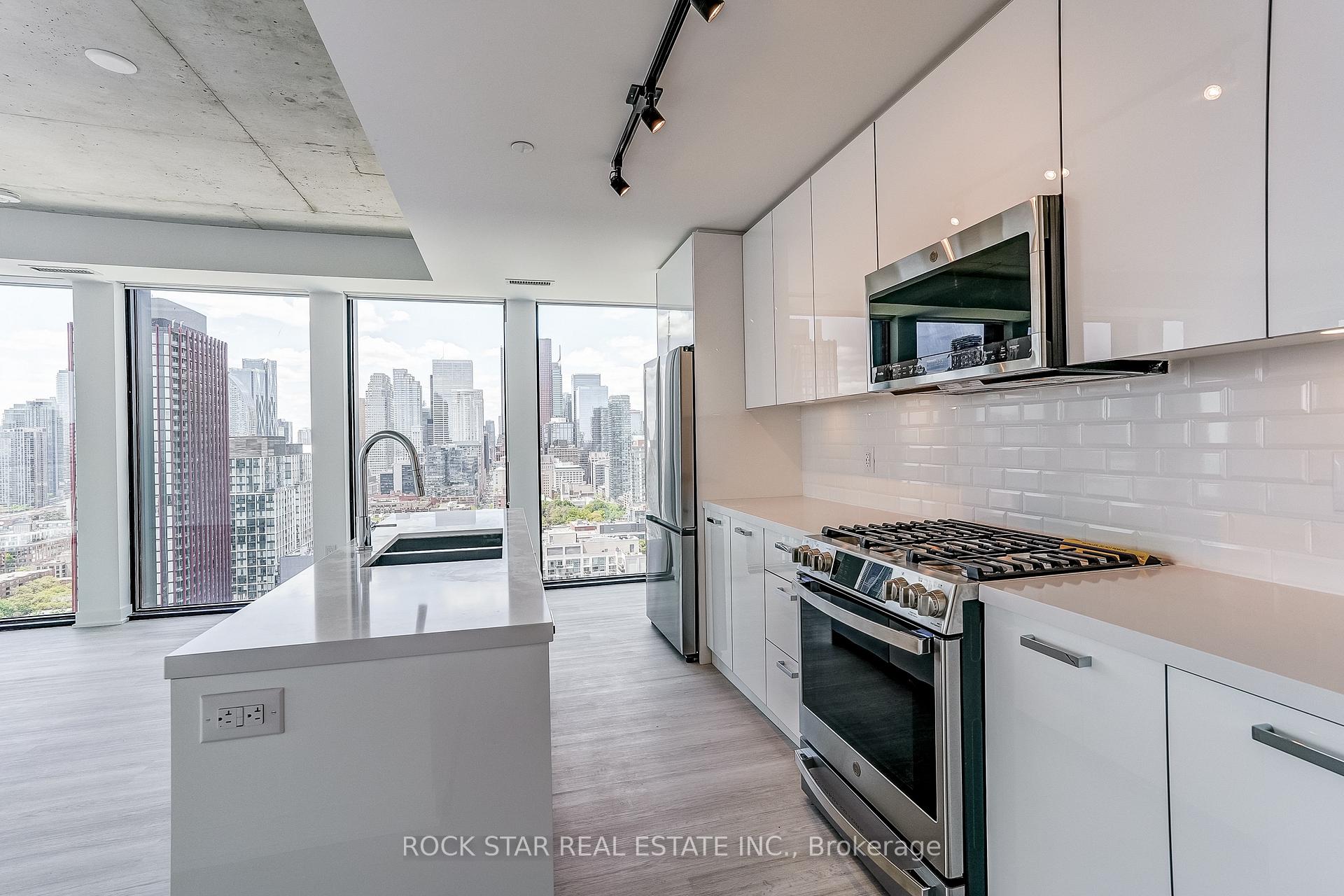 Photo 10 of Unit 2802, 284 King Street E, Toronto, Moss Park — HOMEH