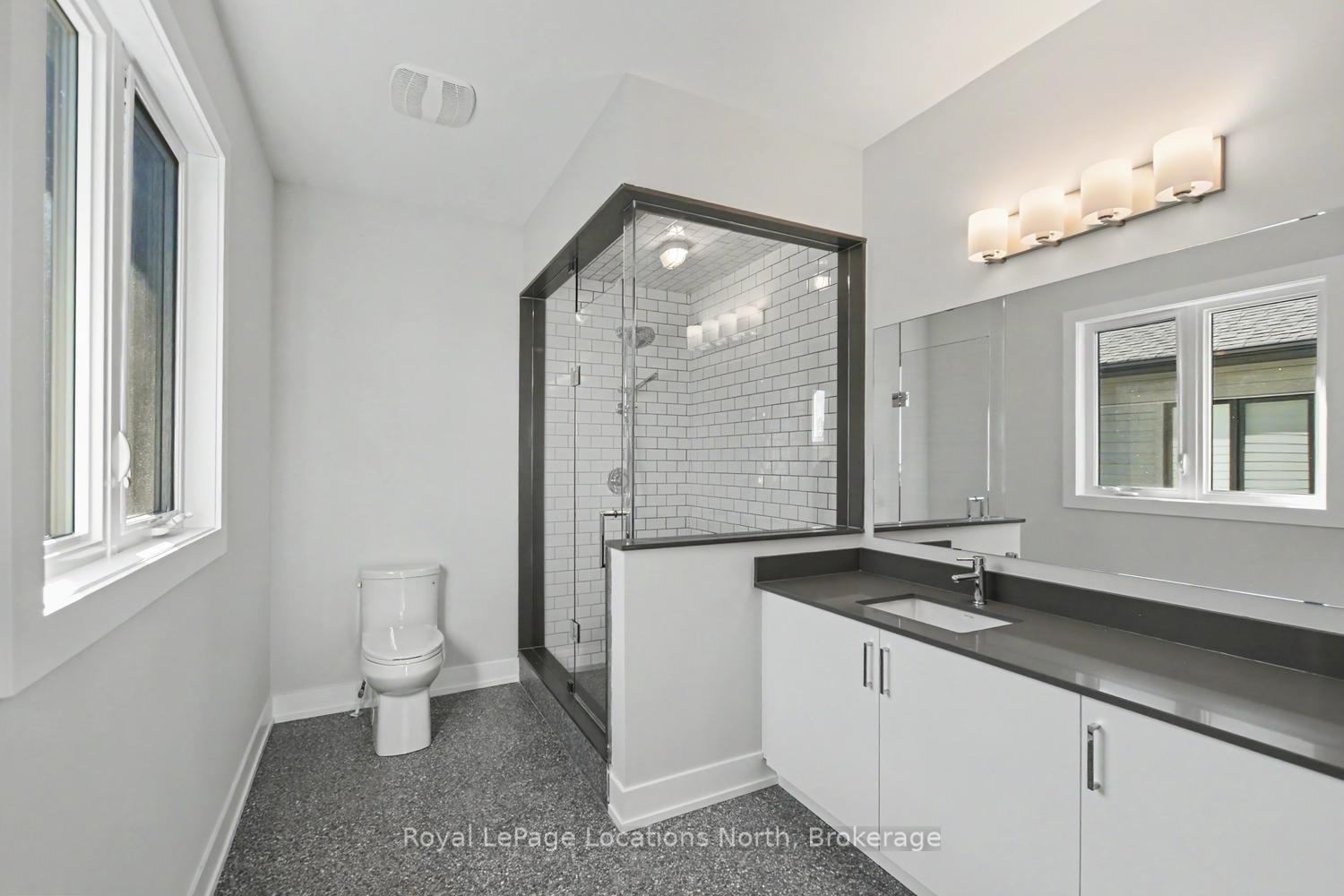 Photo 37 of 120 Dorothy Drive, Blue Mountains — HOMEH