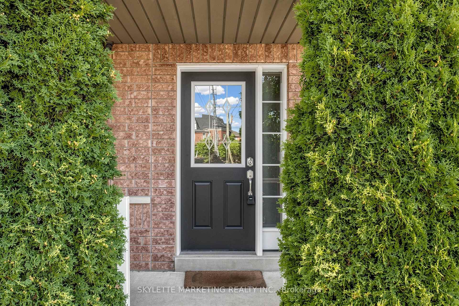 Photo 3 of 2417 Bur Oak Avenue, Markham, Greensborough — HOMEH