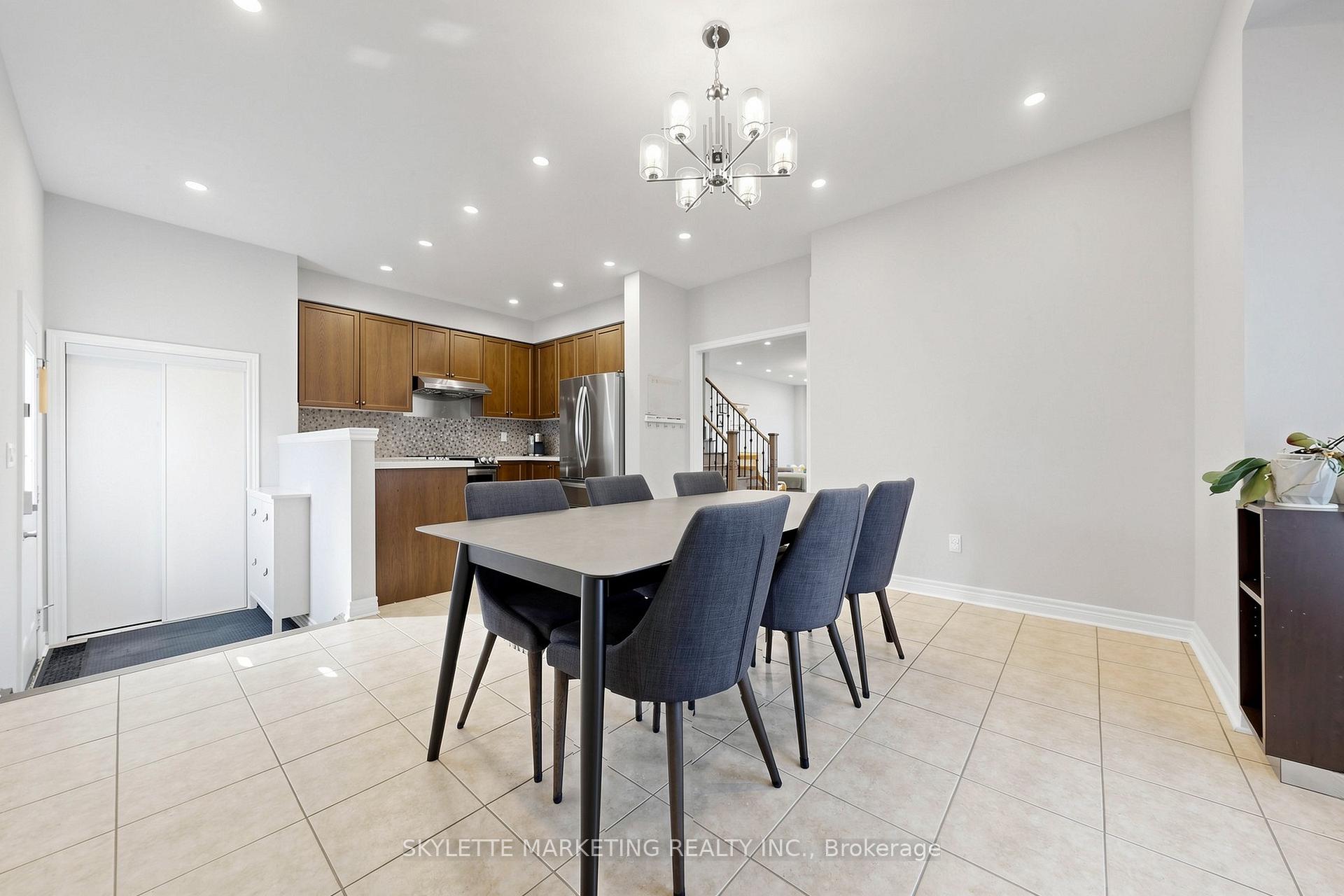 Photo 10 of 2417 Bur Oak Avenue, Markham, Greensborough — HOMEH