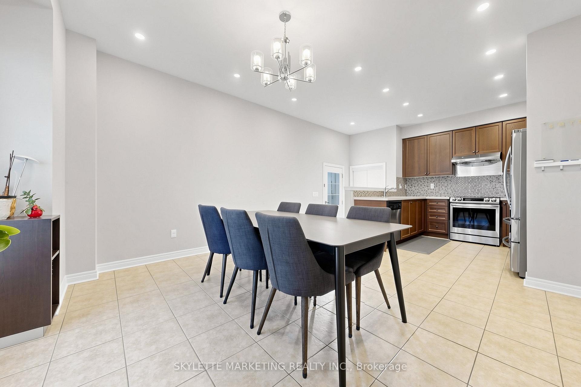 Photo 11 of 2417 Bur Oak Avenue, Markham, Greensborough — HOMEH