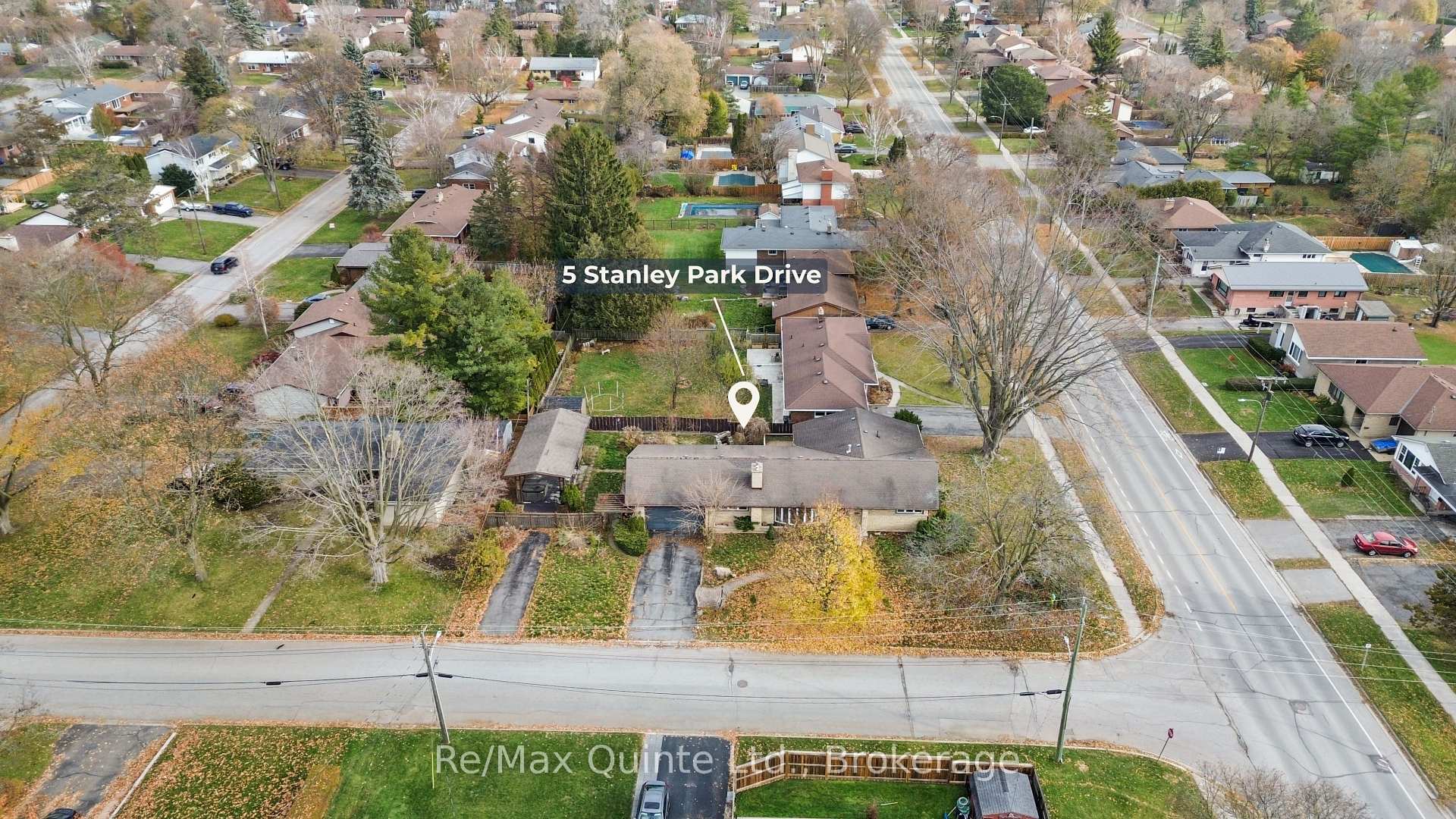 Photo 2 of 5 Stanley Park Drive, Belleville, Belleville Ward — HOMEH
