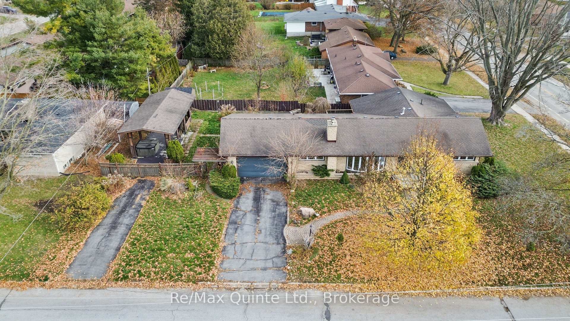 Photo 4 of 5 Stanley Park Drive, Belleville, Belleville Ward — HOMEH