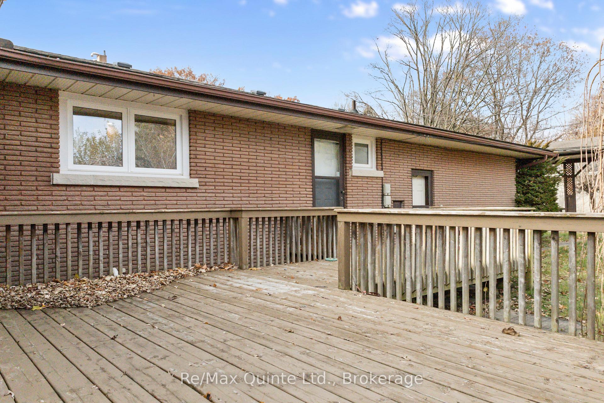 Photo 6 of 5 Stanley Park Drive, Belleville, Belleville Ward — HOMEH
