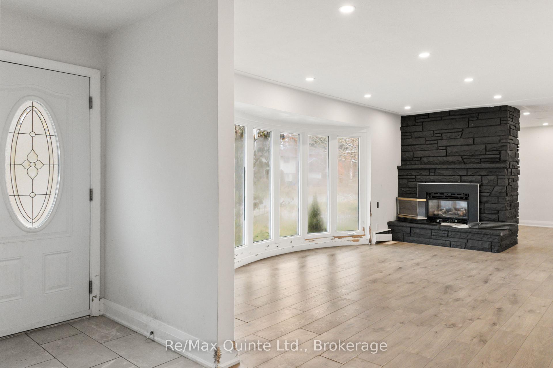 Photo 14 of 5 Stanley Park Drive, Belleville, Belleville Ward — HOMEH