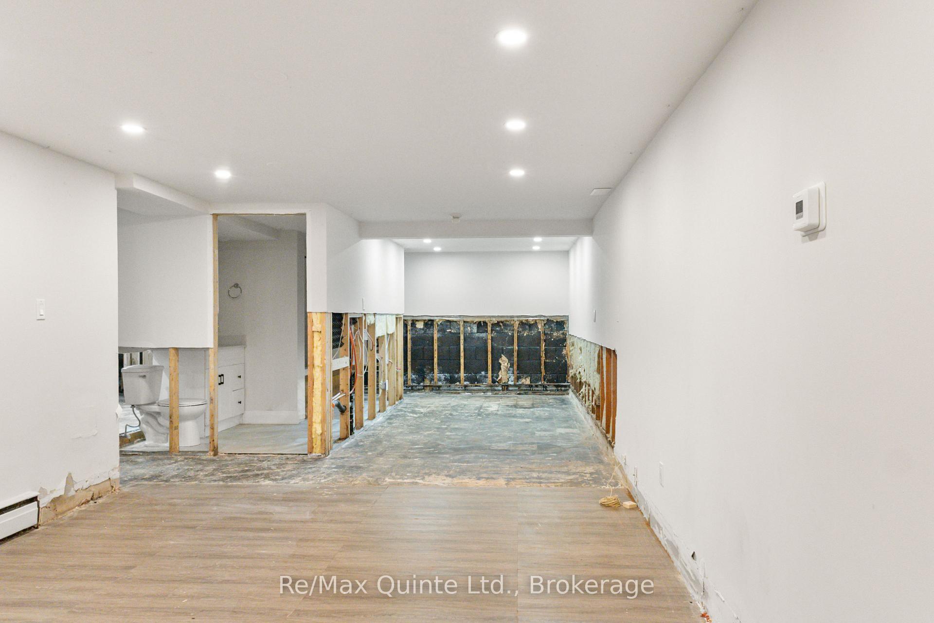 Photo 46 of 5 Stanley Park Drive, Belleville, Belleville Ward — HOMEH