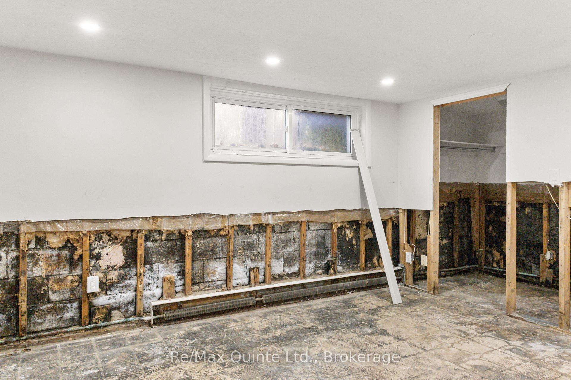 Photo 48 of 5 Stanley Park Drive, Belleville, Belleville Ward — HOMEH