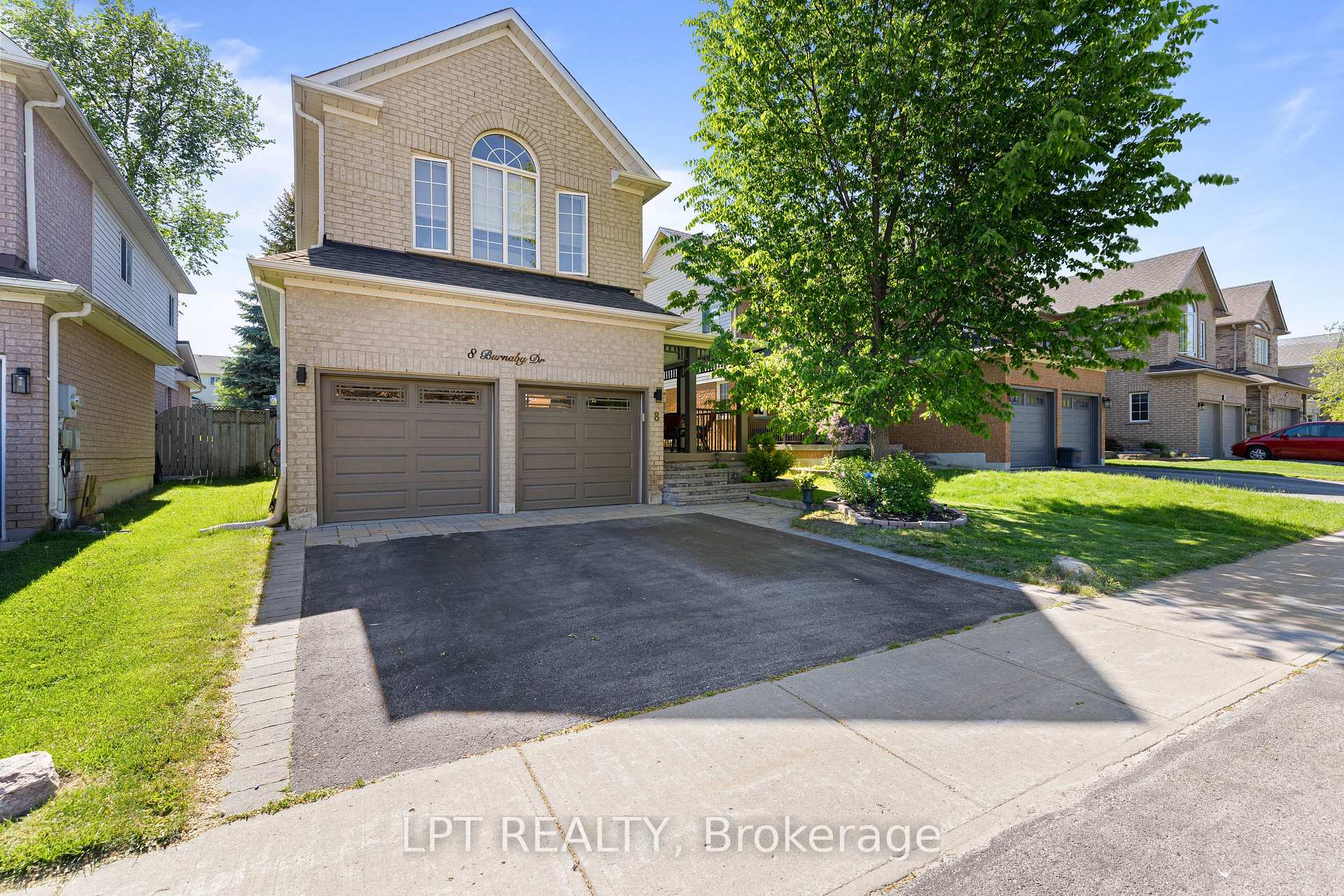 Photo 5 of 8 Burnaby Drive, Georgina, Keswick North — HOMEH