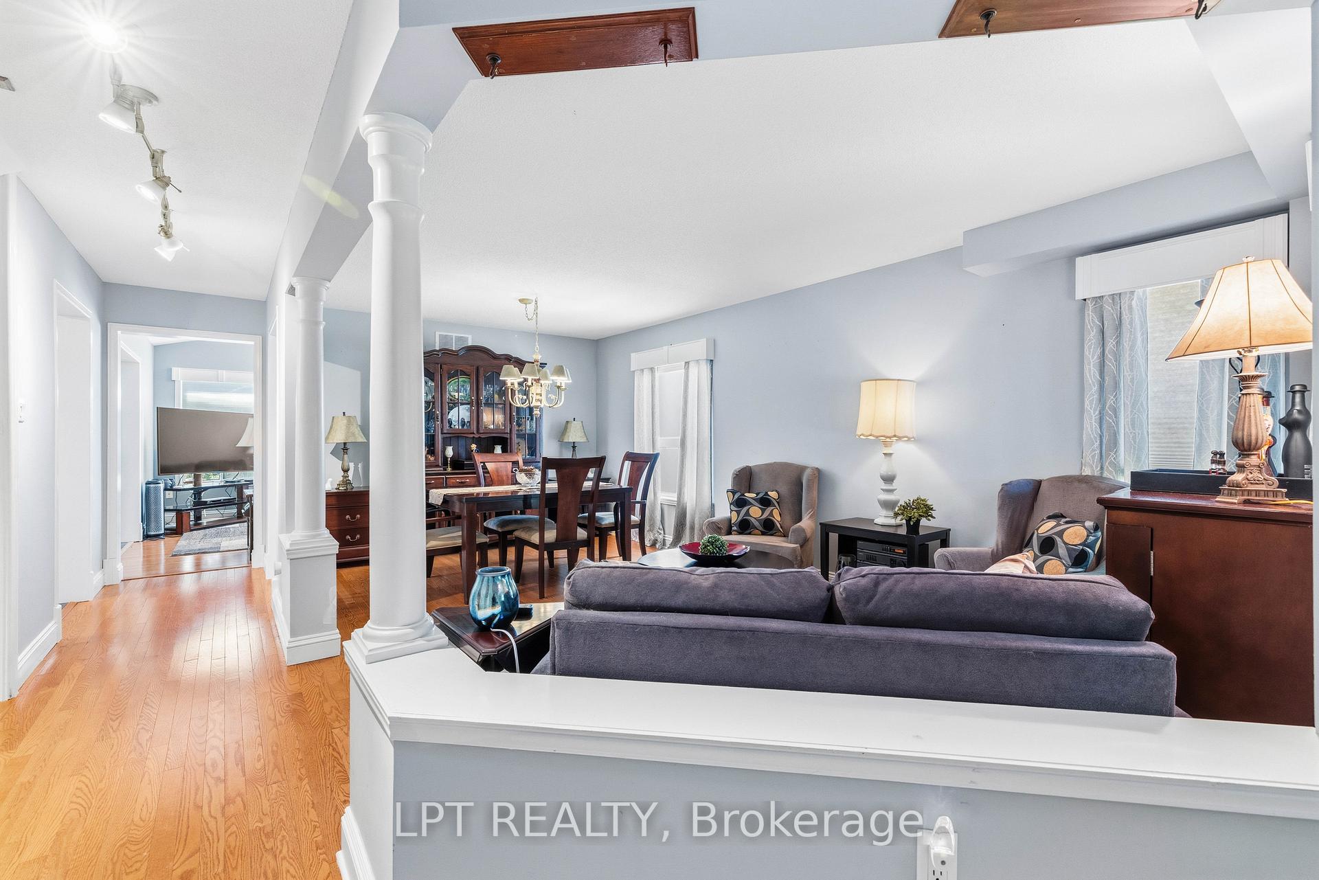 Photo 7 of 8 Burnaby Drive, Georgina, Keswick North — HOMEH