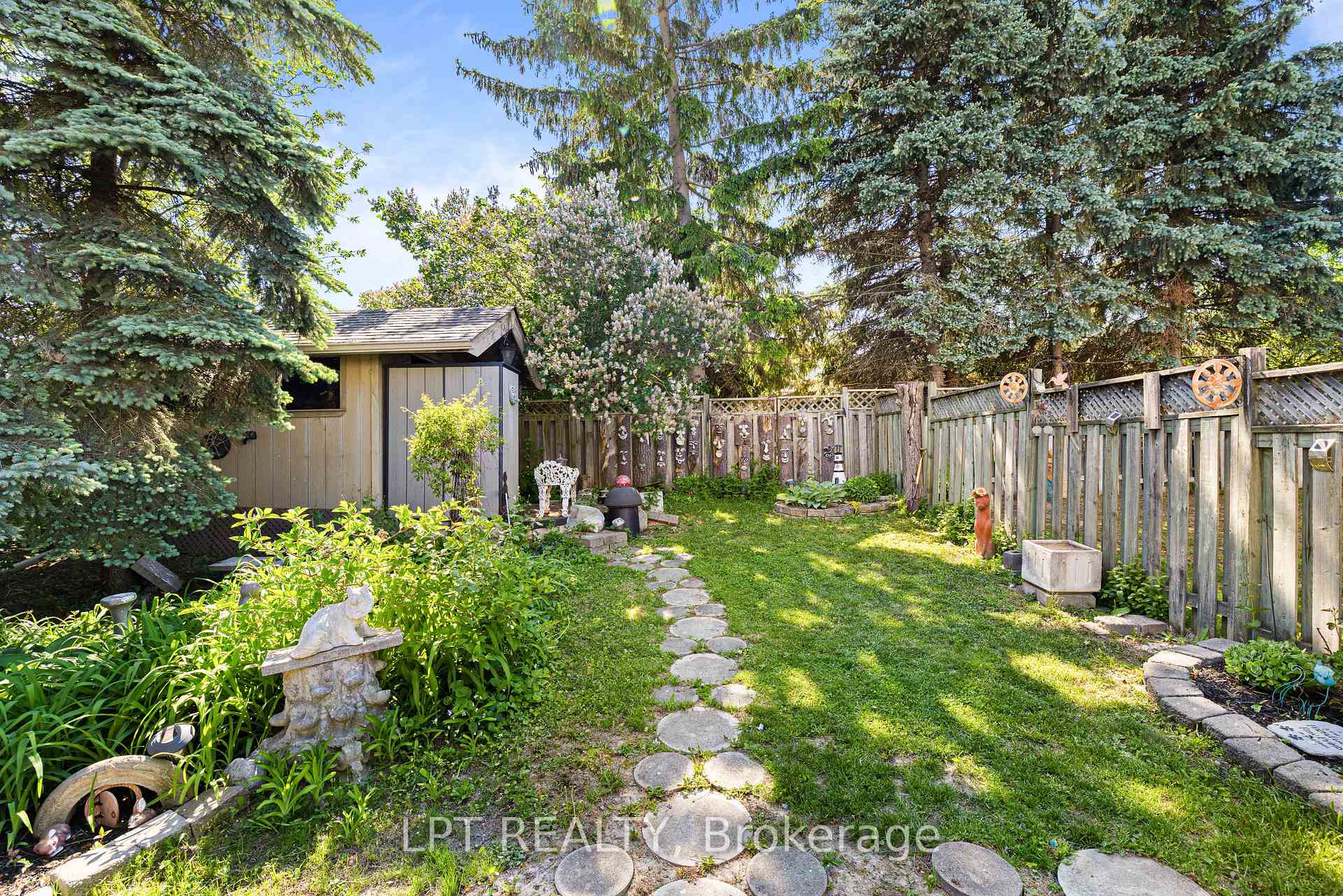 Photo 39 of 8 Burnaby Drive, Georgina, Keswick North — HOMEH