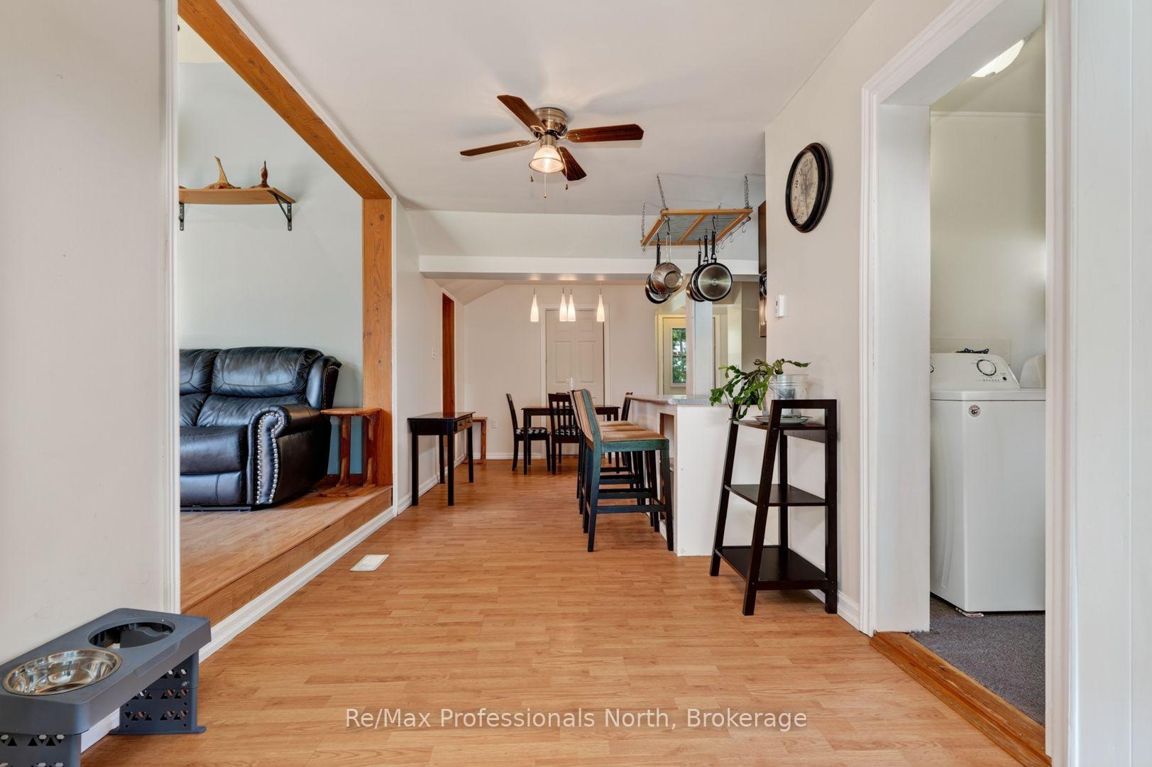 Photo 6 of 160 Isaac Street, Gravenhurst, Muskoka (S) — HOMEH