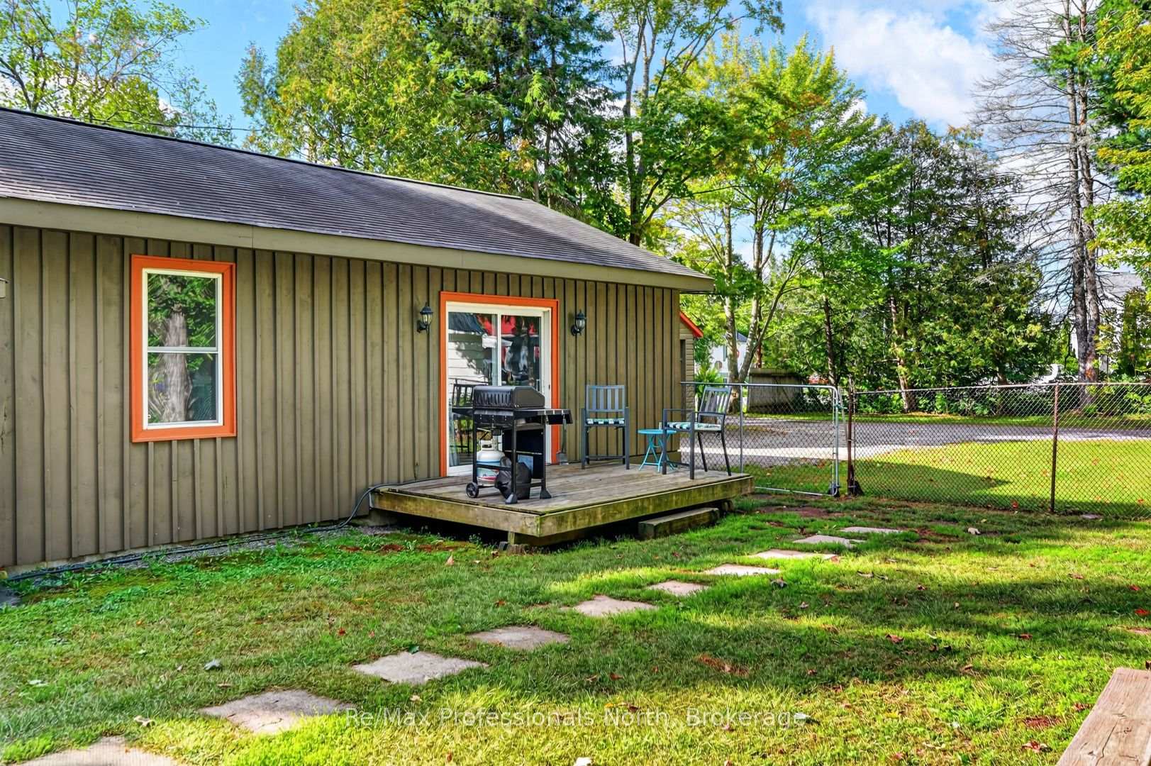 Photo 29 of 160 Isaac Street, Gravenhurst, Muskoka (S) — HOMEH