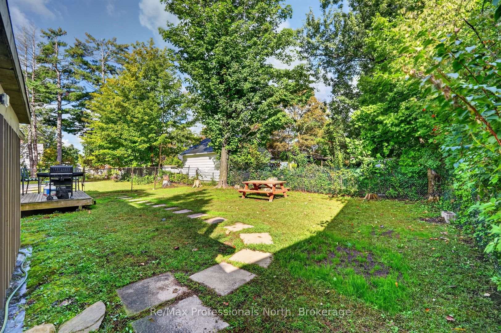 Photo 30 of 160 Isaac Street, Gravenhurst, Muskoka (S) — HOMEH