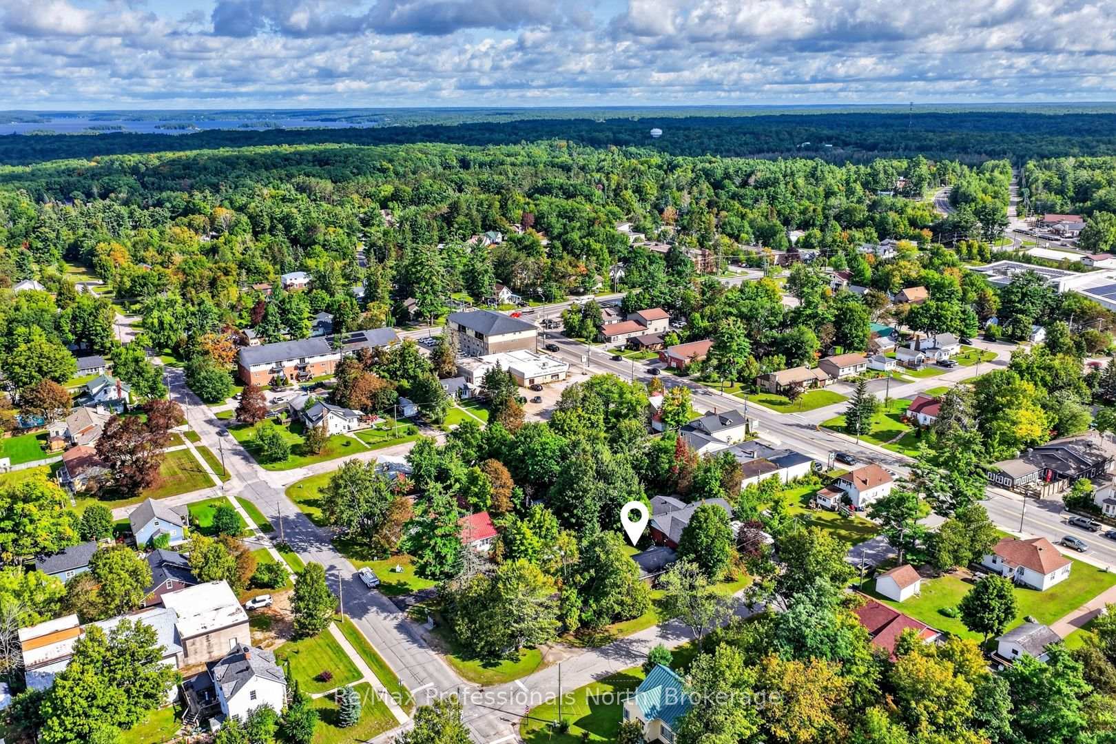 Photo 34 of 160 Isaac Street, Gravenhurst, Muskoka (S) — HOMEH