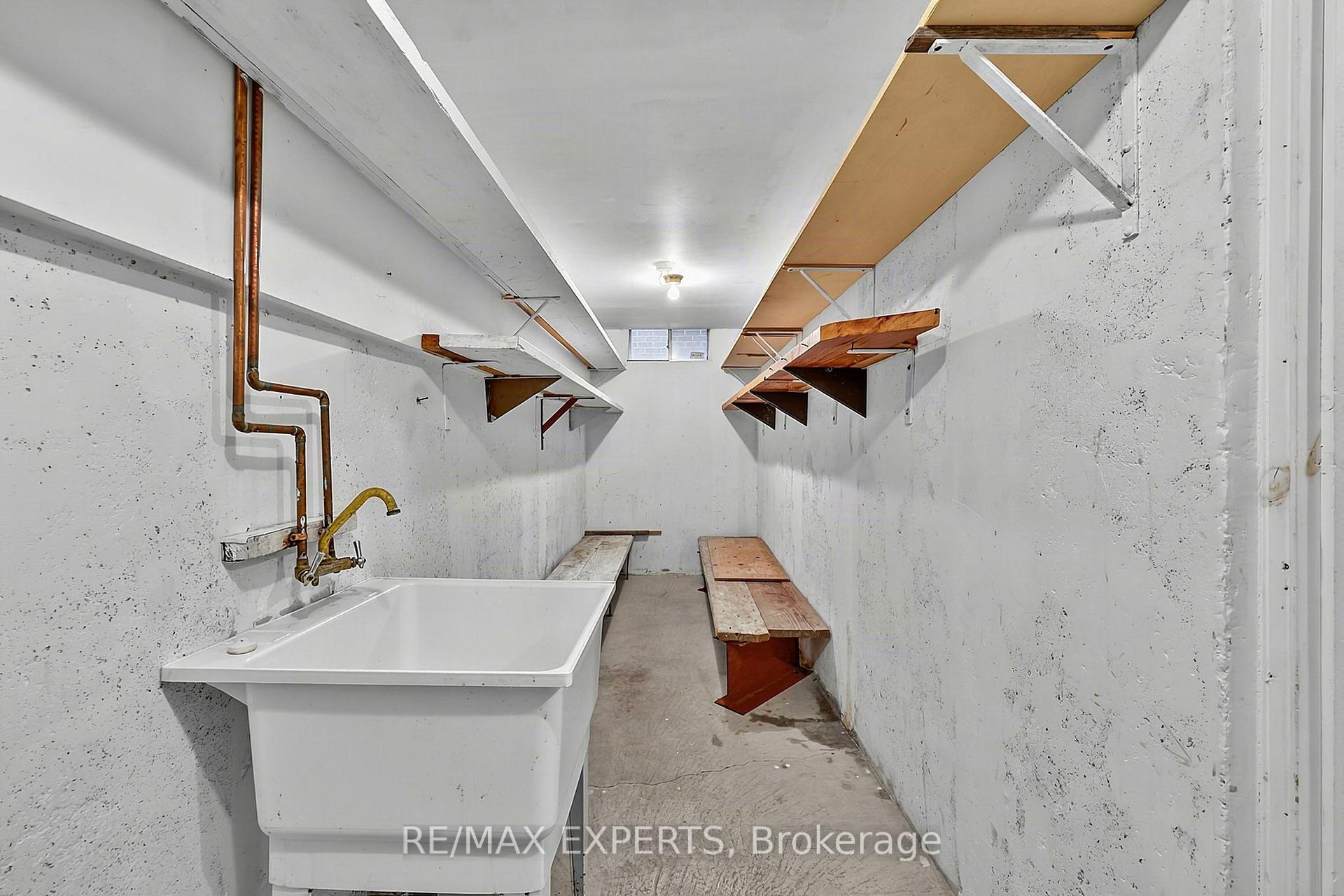 Photo 31 of 179 Bordeaux Drive, Vaughan, East Woodbridge — HOMEH