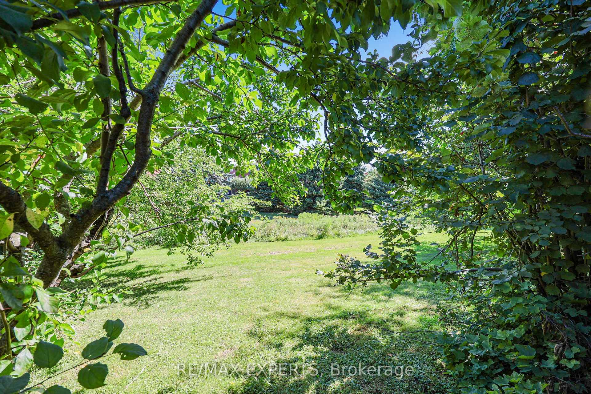 Photo 43 of 179 Bordeaux Drive, Vaughan, East Woodbridge — HOMEH