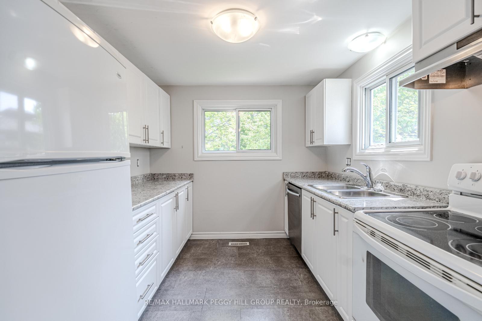 Photo 2 of Unit 1, 39 Laurie Crescent, Barrie, Wellington — HOMEH