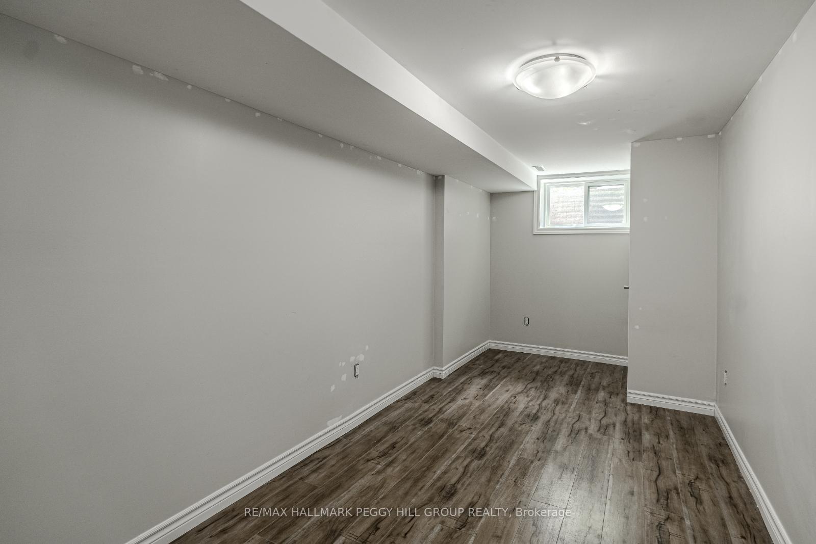 Photo 7 of Unit 1, 39 Laurie Crescent, Barrie, Wellington — HOMEH