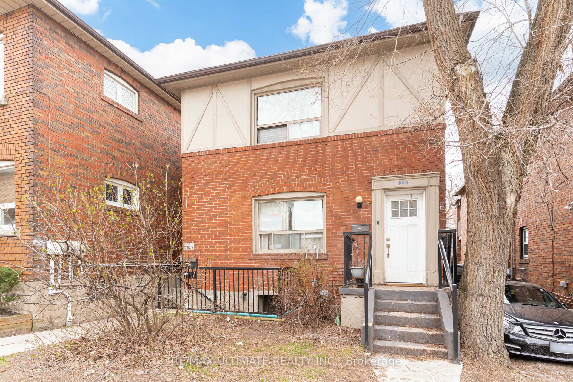 Photo of 533 Kingston Road