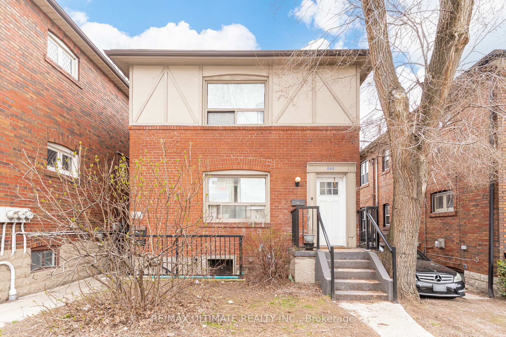 Photo 2 of 533 Kingston Road, Toronto, The Beaches — HOMEH