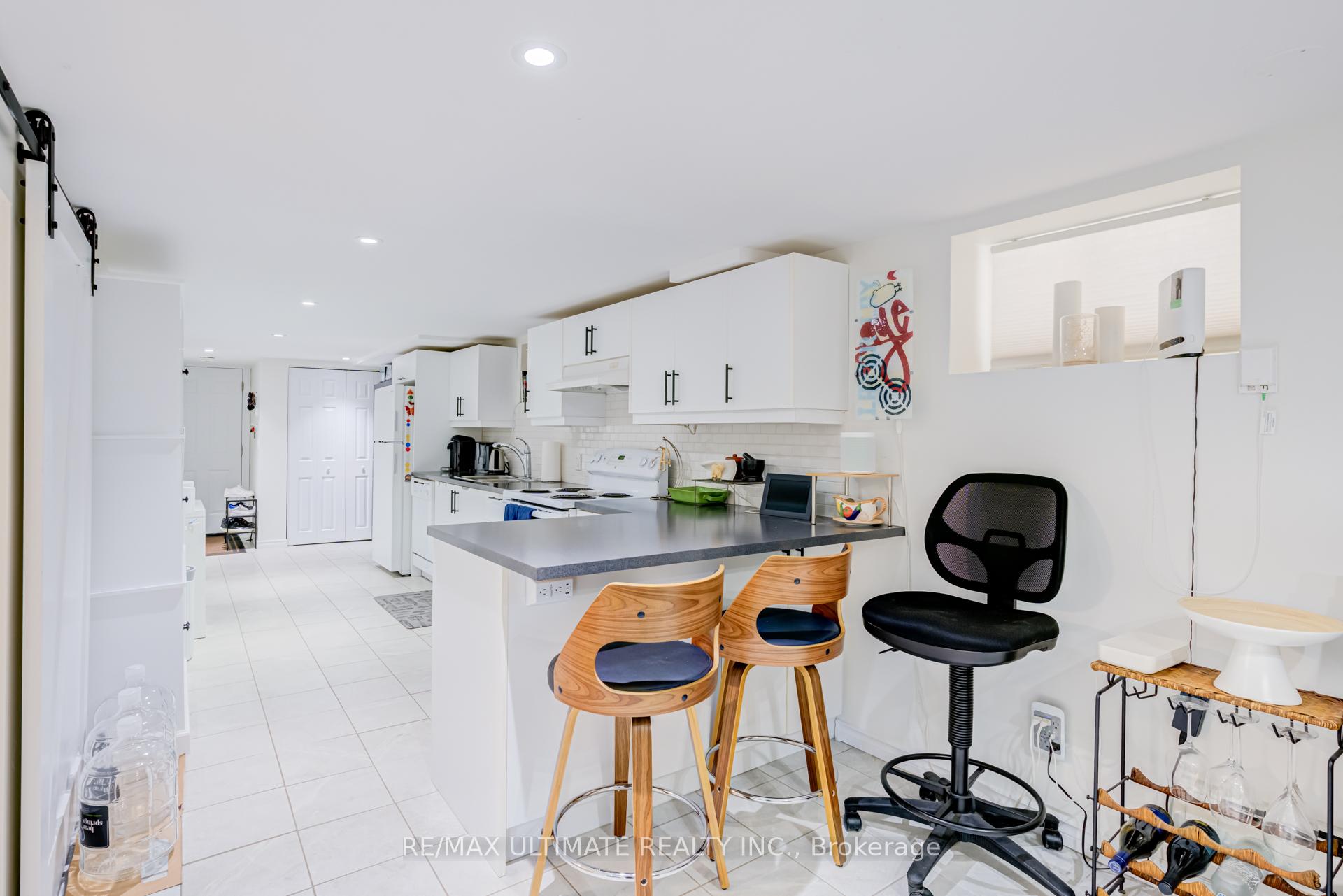Photo 10 of 533 Kingston Road, Toronto, The Beaches — HOMEH