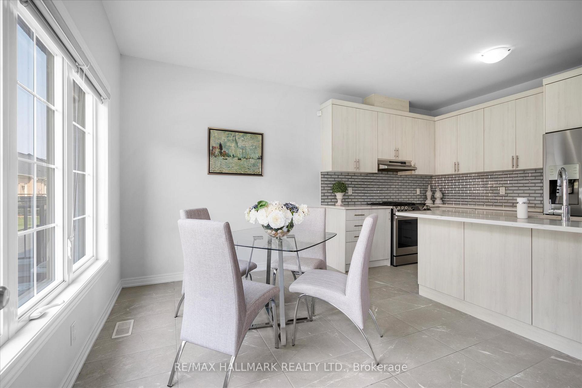 Photo 19 of 13 Tea Rose Road, Brampton, Sandringham-Wellington — HOMEH