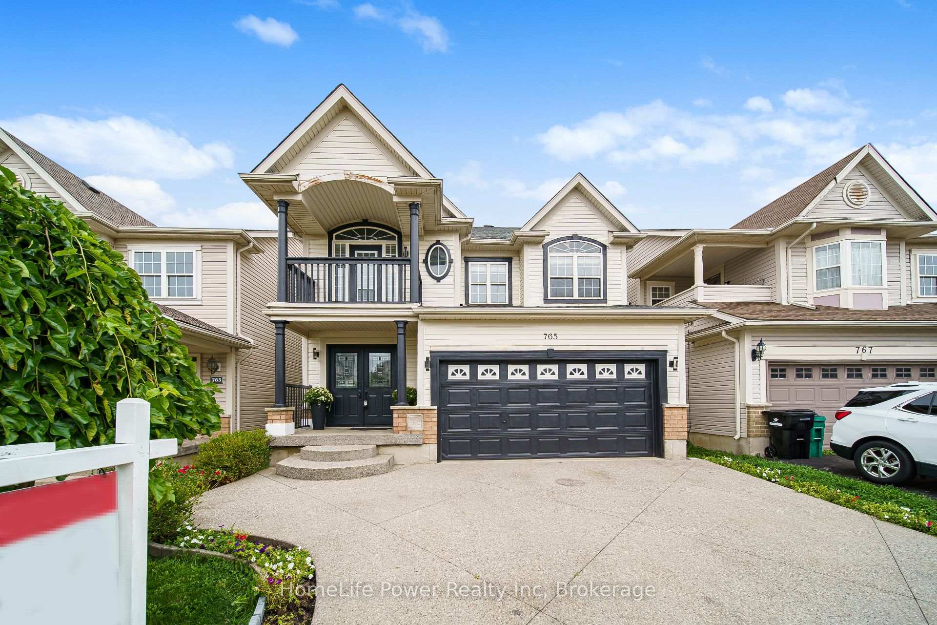 Photo 2 of 765 Brandenburg Boulevard, Waterloo, Clair Hills — HOMEH