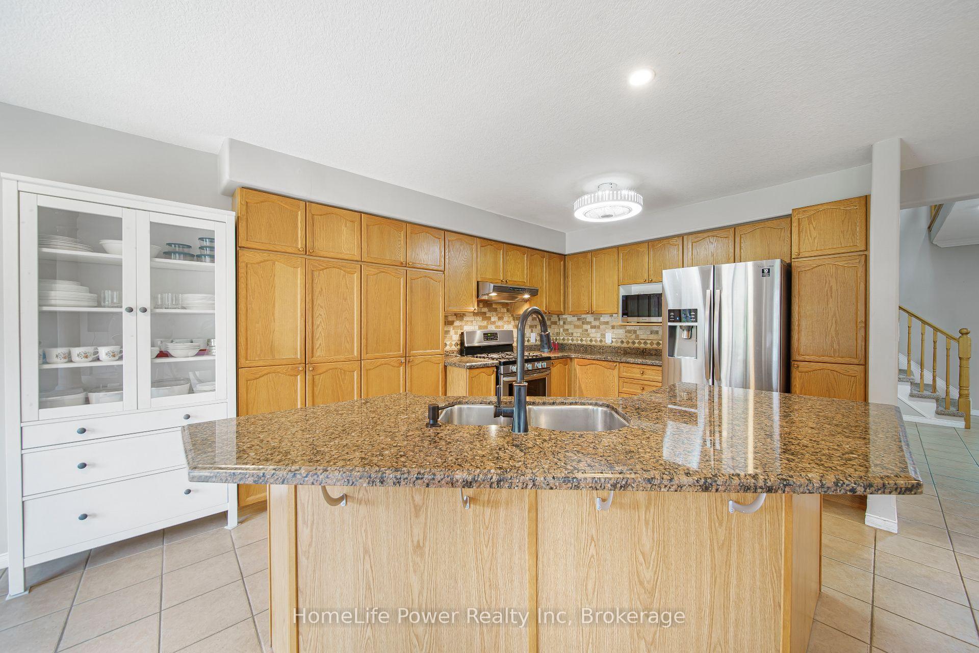 Photo 22 of 765 Brandenburg Boulevard, Waterloo, Clair Hills — HOMEH