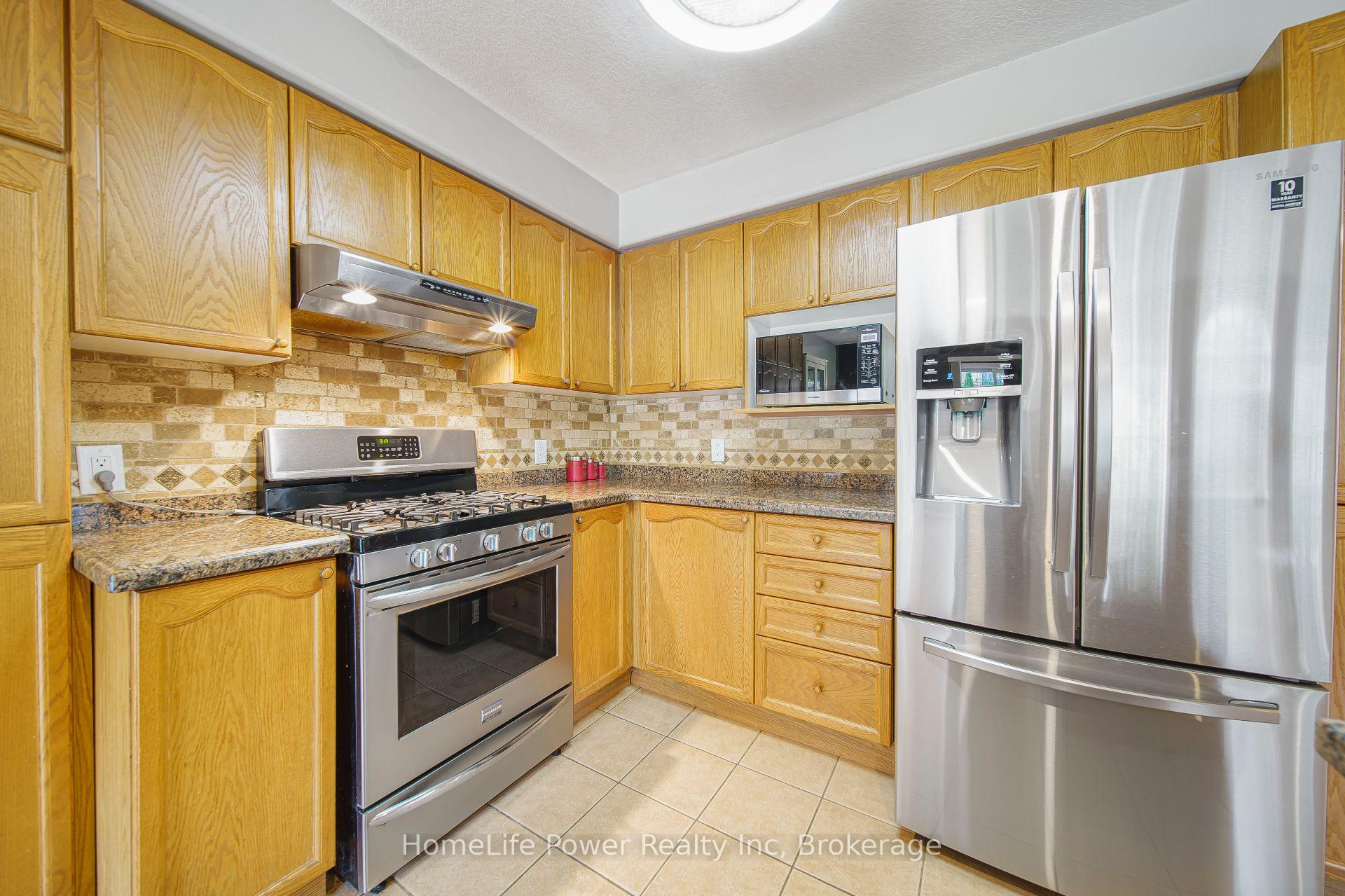 Photo 25 of 765 Brandenburg Boulevard, Waterloo, Clair Hills — HOMEH
