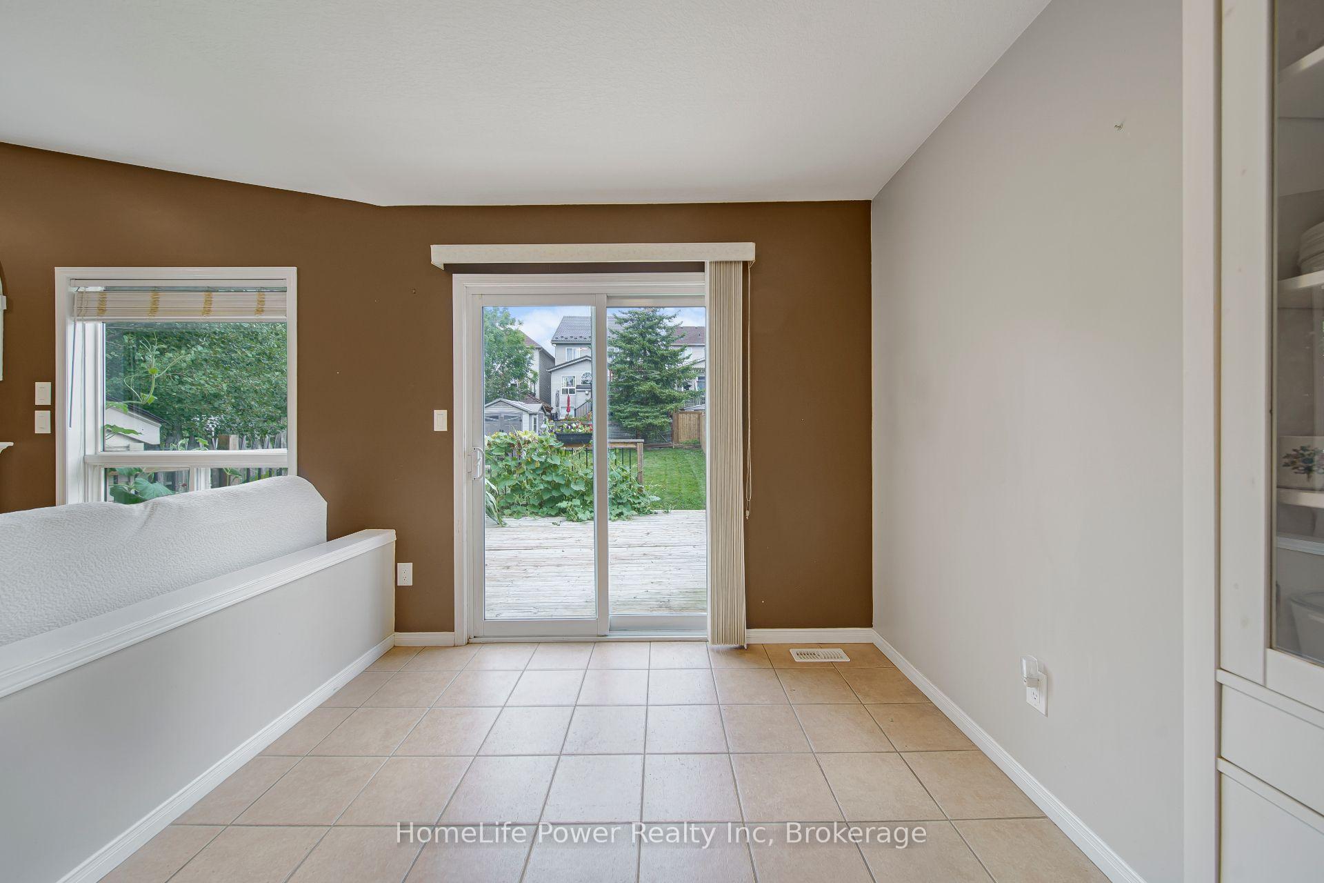 Photo 27 of 765 Brandenburg Boulevard, Waterloo, Clair Hills — HOMEH