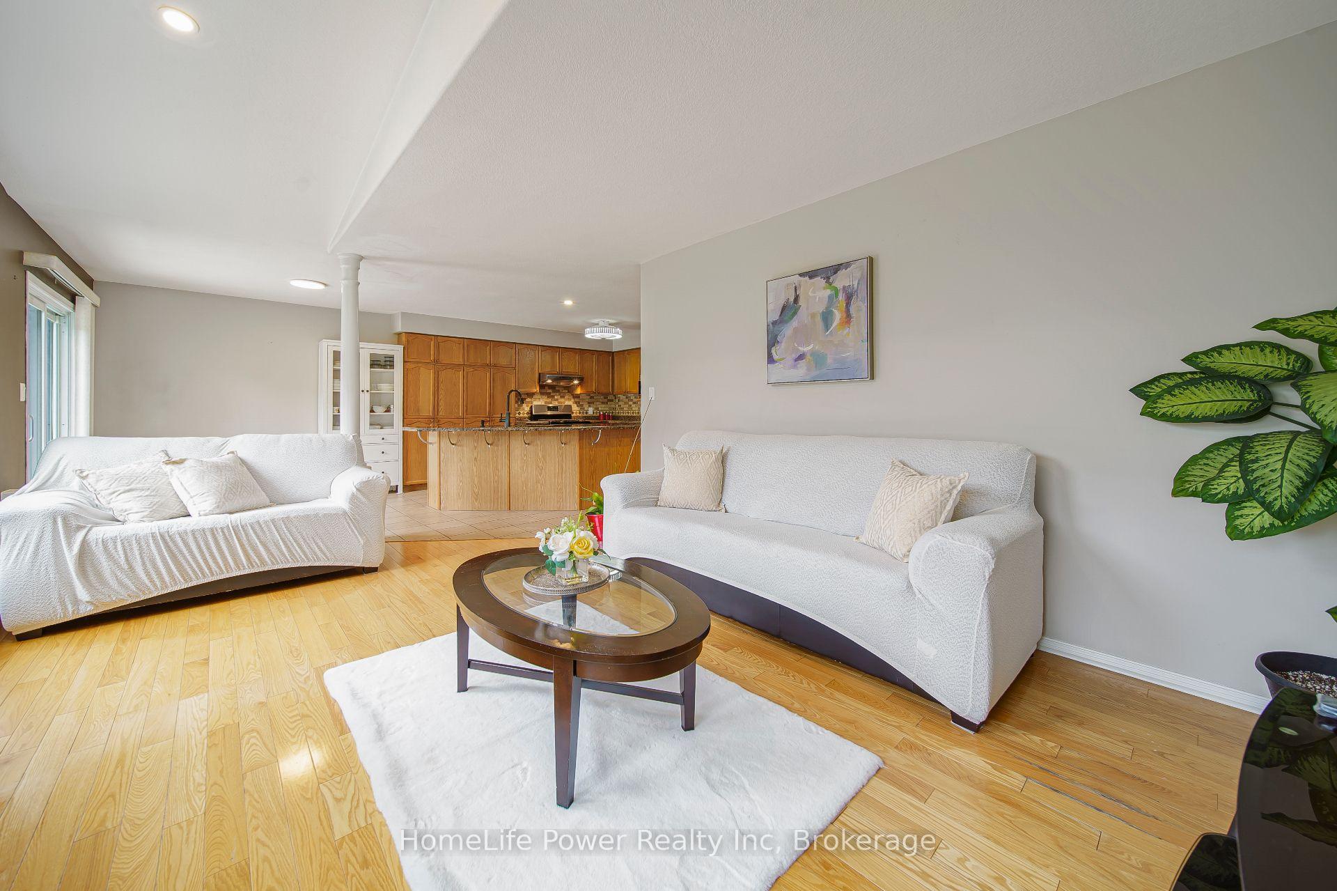 Photo 31 of 765 Brandenburg Boulevard, Waterloo, Clair Hills — HOMEH