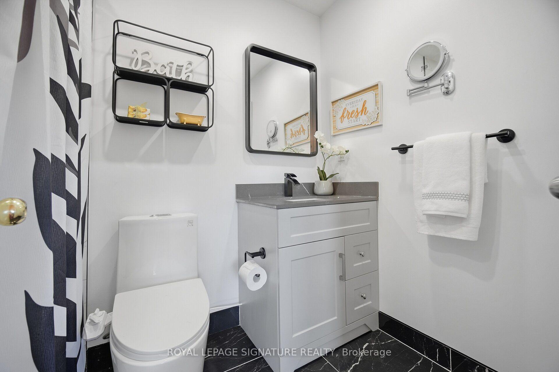 Photo 9 of Unit 57, 6880 Meadowvale Town Centre Circle, Mississauga, Meadowvale — HOMEH