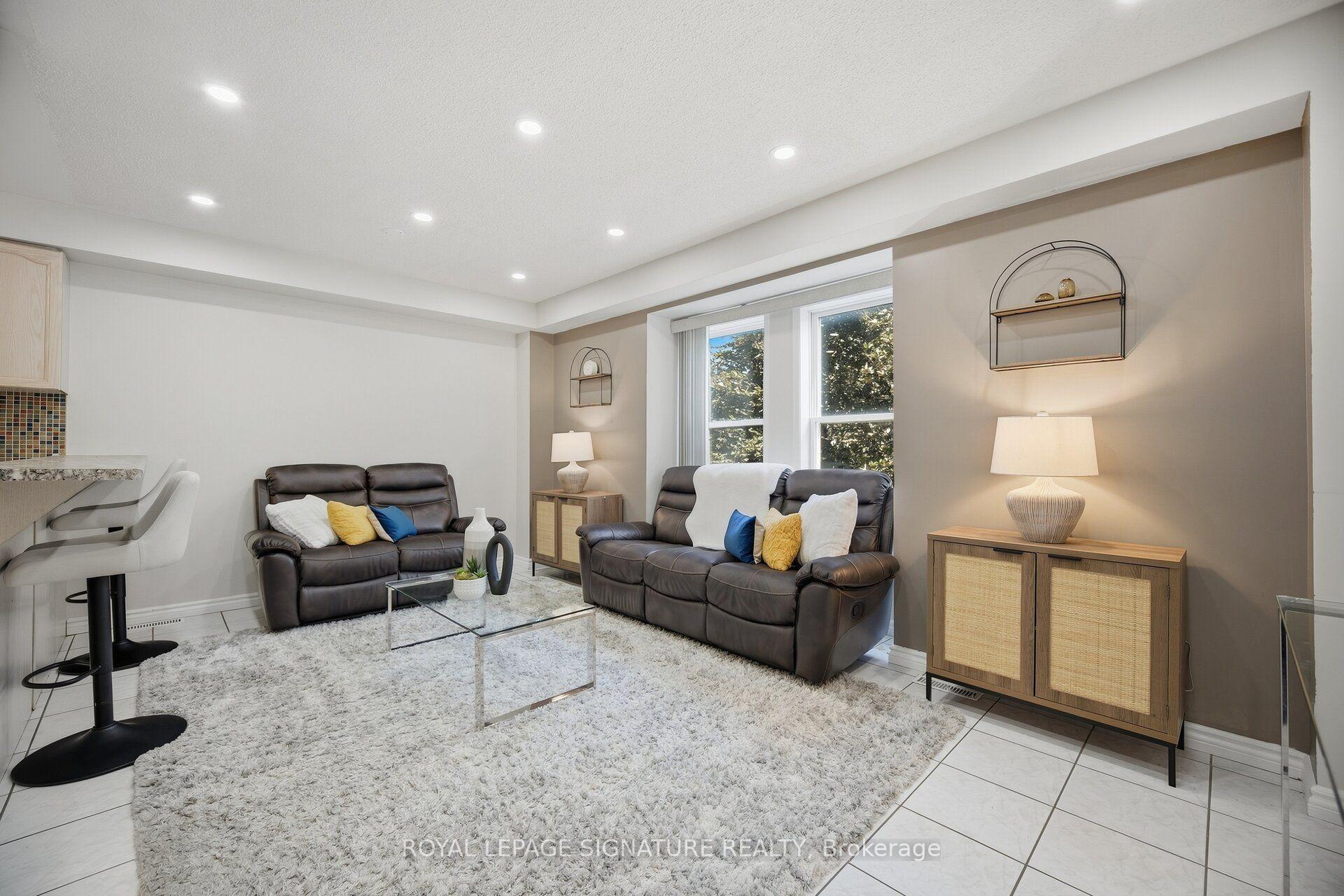 Photo 11 of Unit 57, 6880 Meadowvale Town Centre Circle, Mississauga, Meadowvale — HOMEH