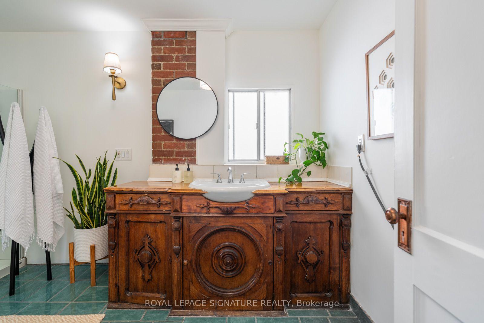 Photo 22 of 46 Orchard Park Boulevard, Toronto, Woodbine Corridor — HOMEH