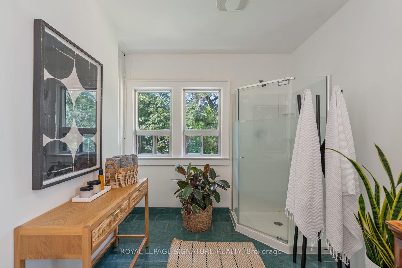 Photo 23 of 46 Orchard Park Boulevard, Toronto, Woodbine Corridor — HOMEH