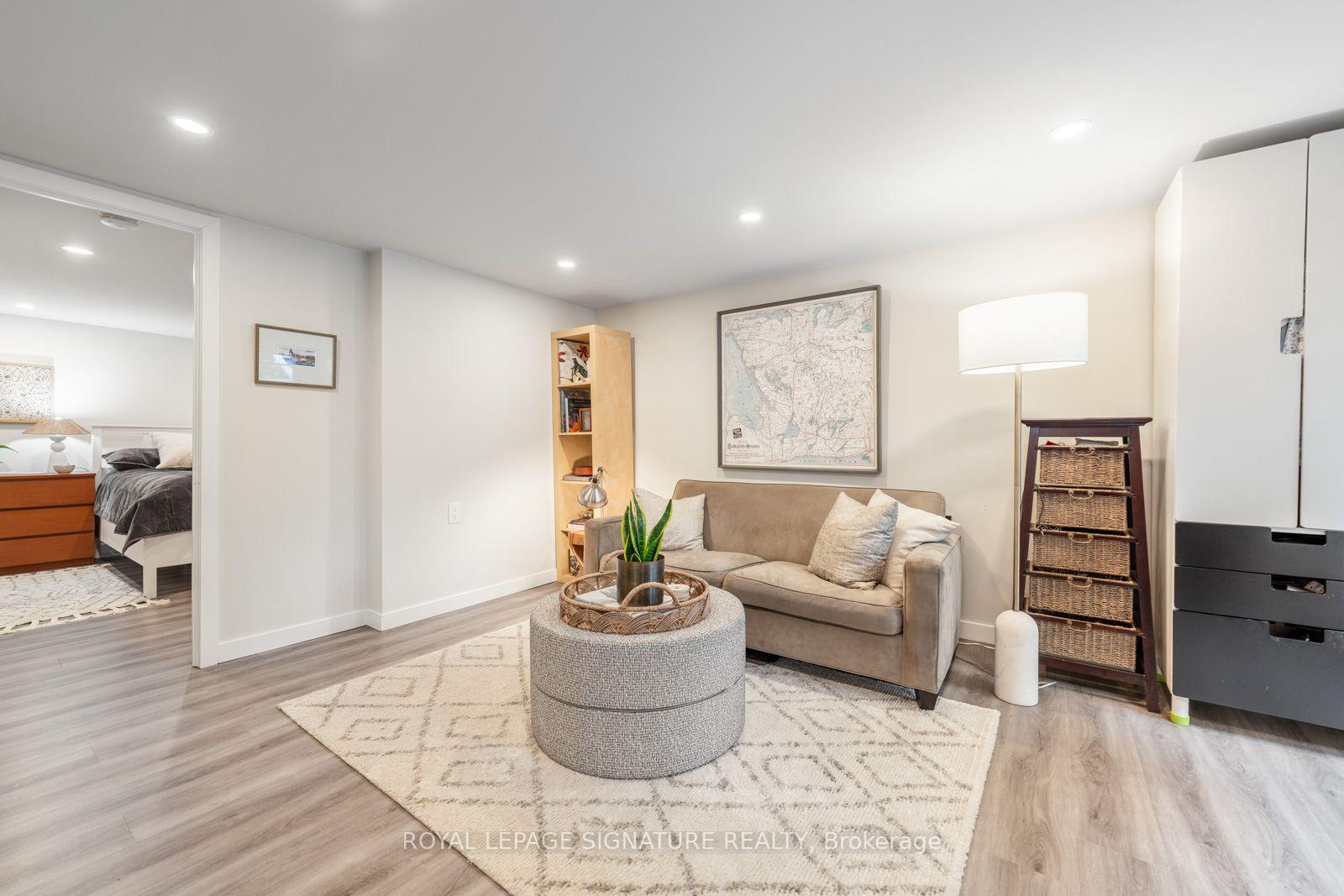 Photo 26 of 46 Orchard Park Boulevard, Toronto, Woodbine Corridor — HOMEH
