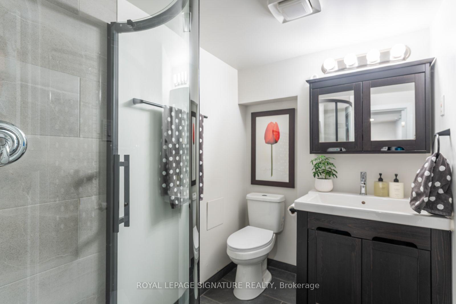 Photo 28 of 46 Orchard Park Boulevard, Toronto, Woodbine Corridor — HOMEH