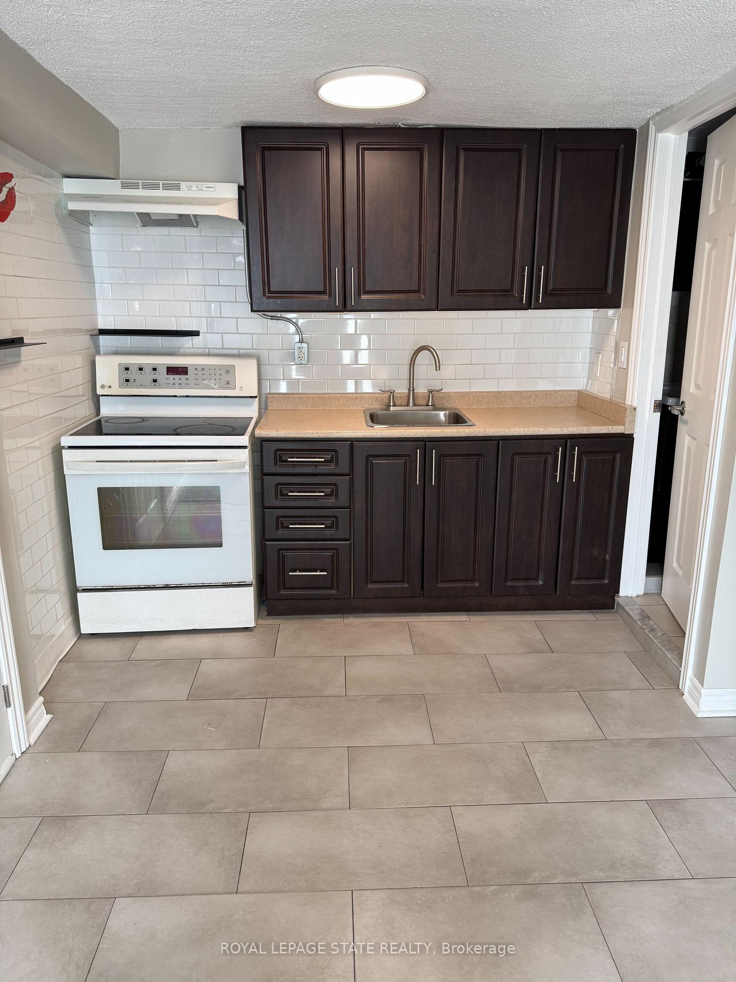Photo 2 of 1364 Wilson Avenue, North York, Downsview-Roding-CFB — HOMEH