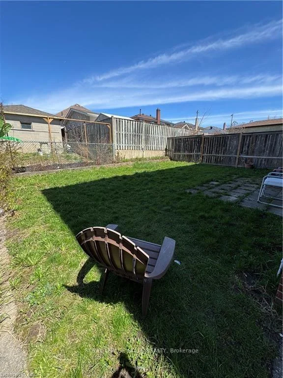 Photo 10 of 1364 Wilson Avenue, North York, Downsview-Roding-CFB — HOMEH