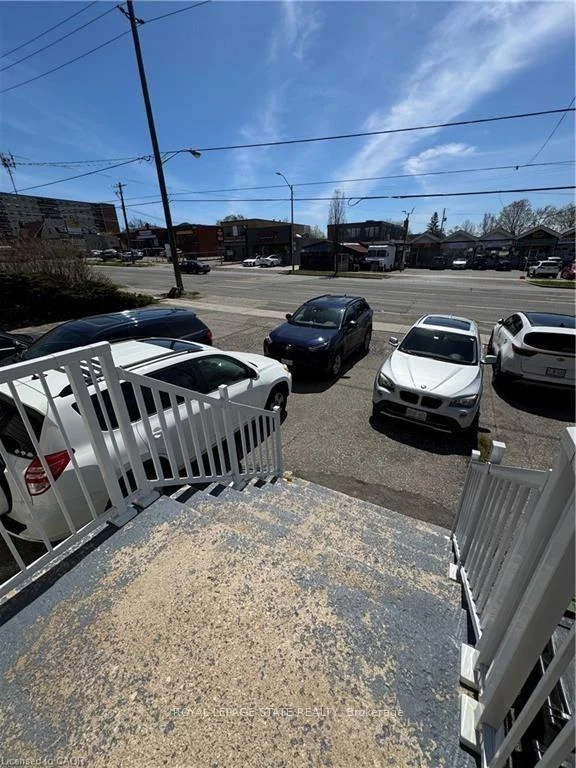 Photo 11 of 1364 Wilson Avenue, North York, Downsview-Roding-CFB — HOMEH