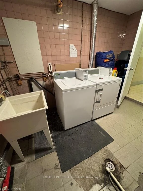 Photo 18 of 1364 Wilson Avenue, North York, Downsview-Roding-CFB — HOMEH