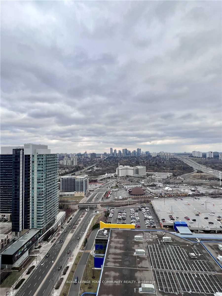 Photo 5 of Unit 3203, 121 Mcmahon Drive, North York, Bayview Village — HOMEH